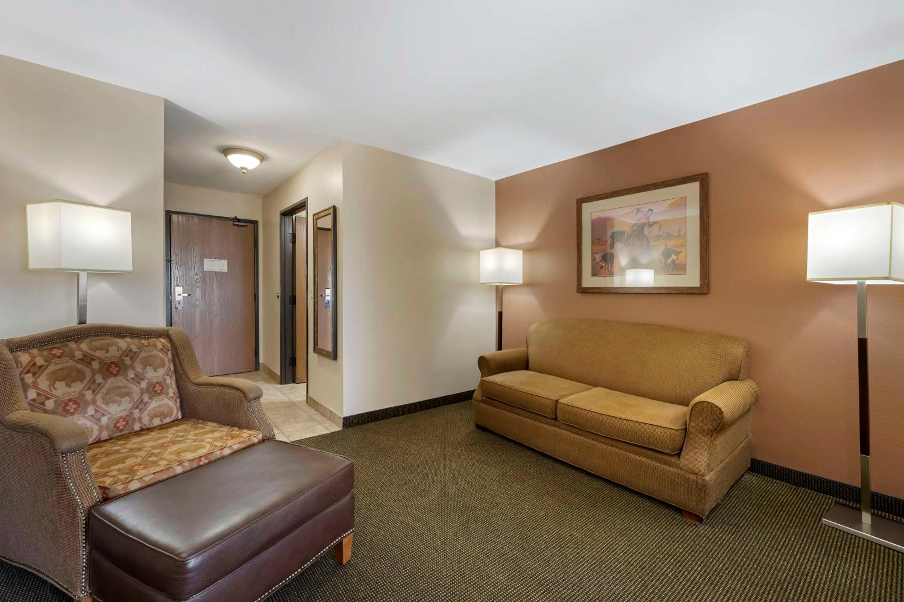 Dodge City Vacations - Best Western Plus Country Inn  Suites - Property Image 3
