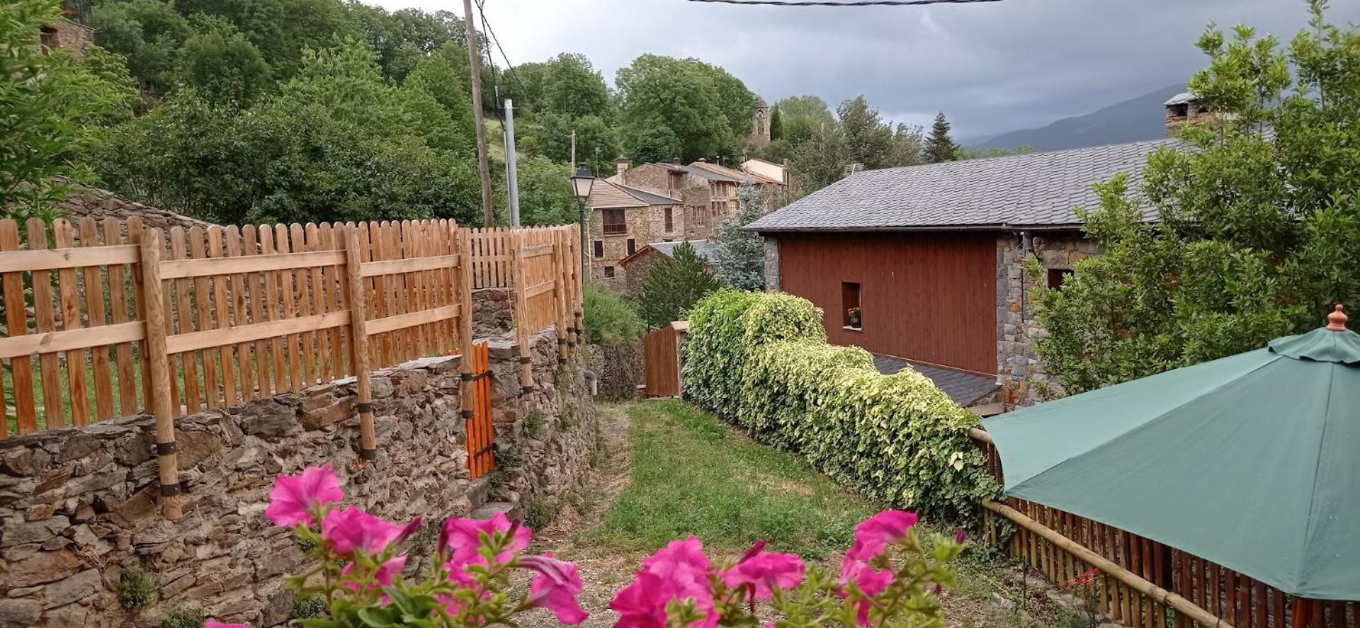 Ca l'Andreu view 5