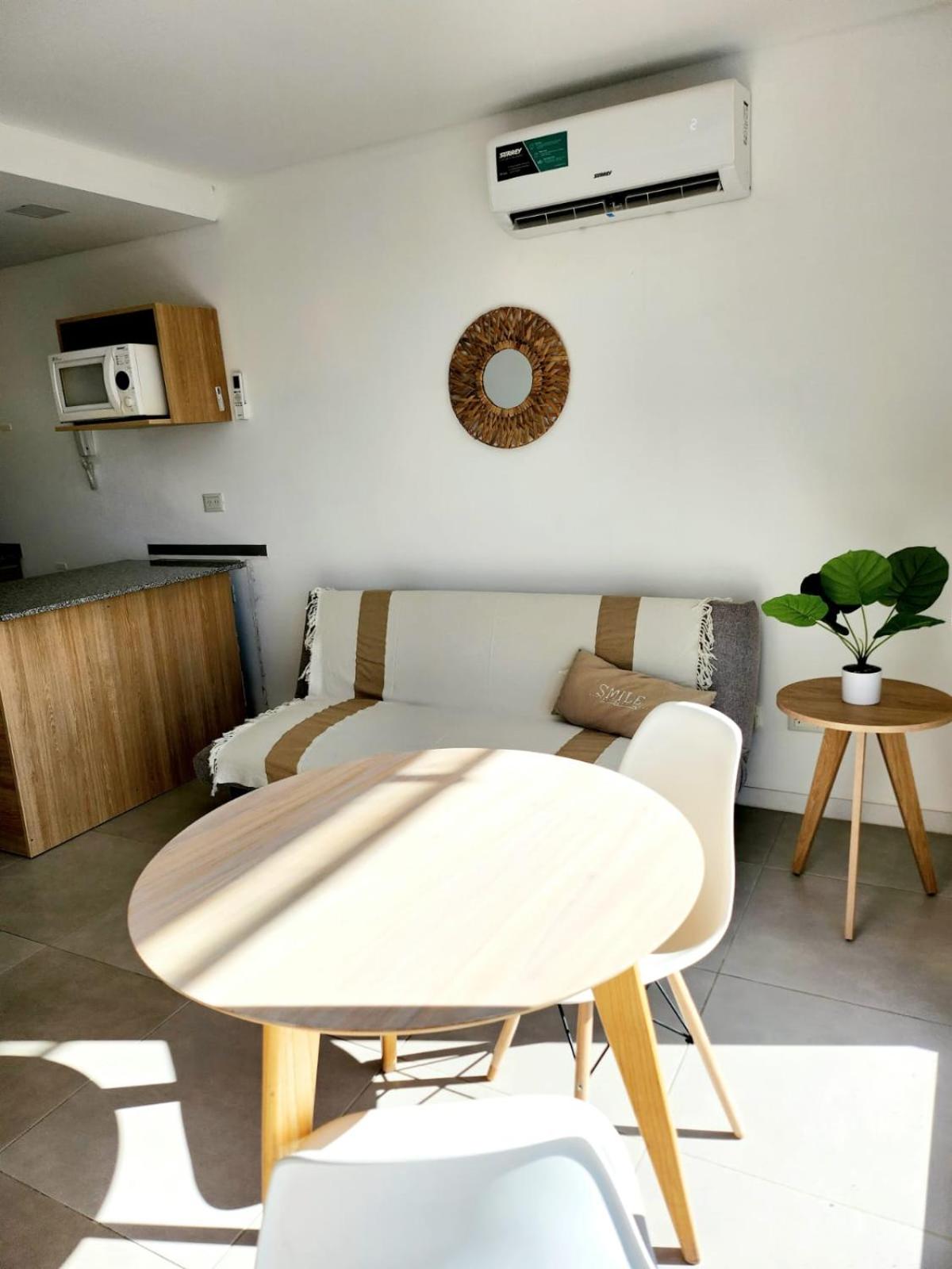 Dptos amoblados NQN - Excelente ubicacion- ZONA CENTRO