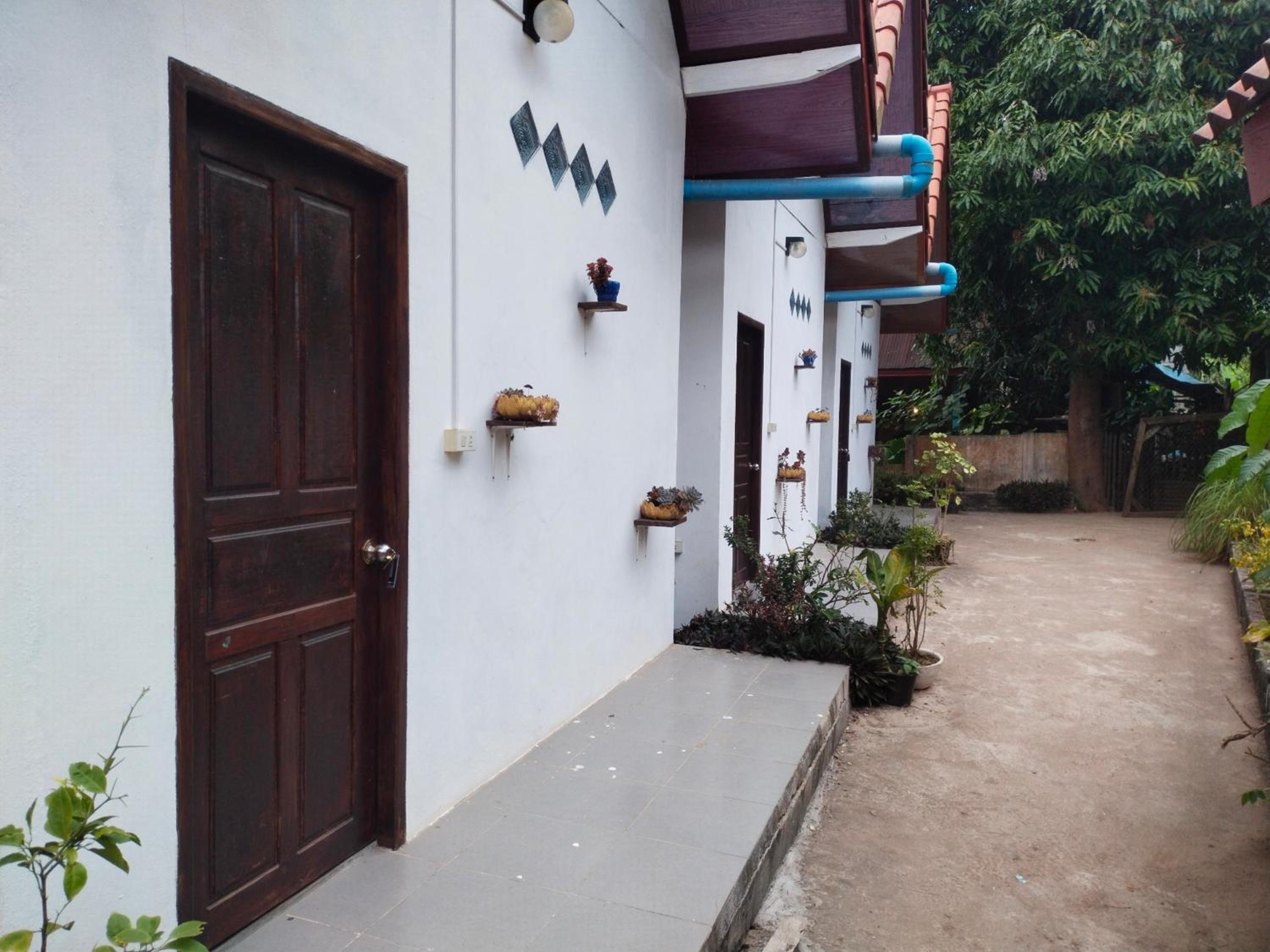 Riverview Bungalows & GH
