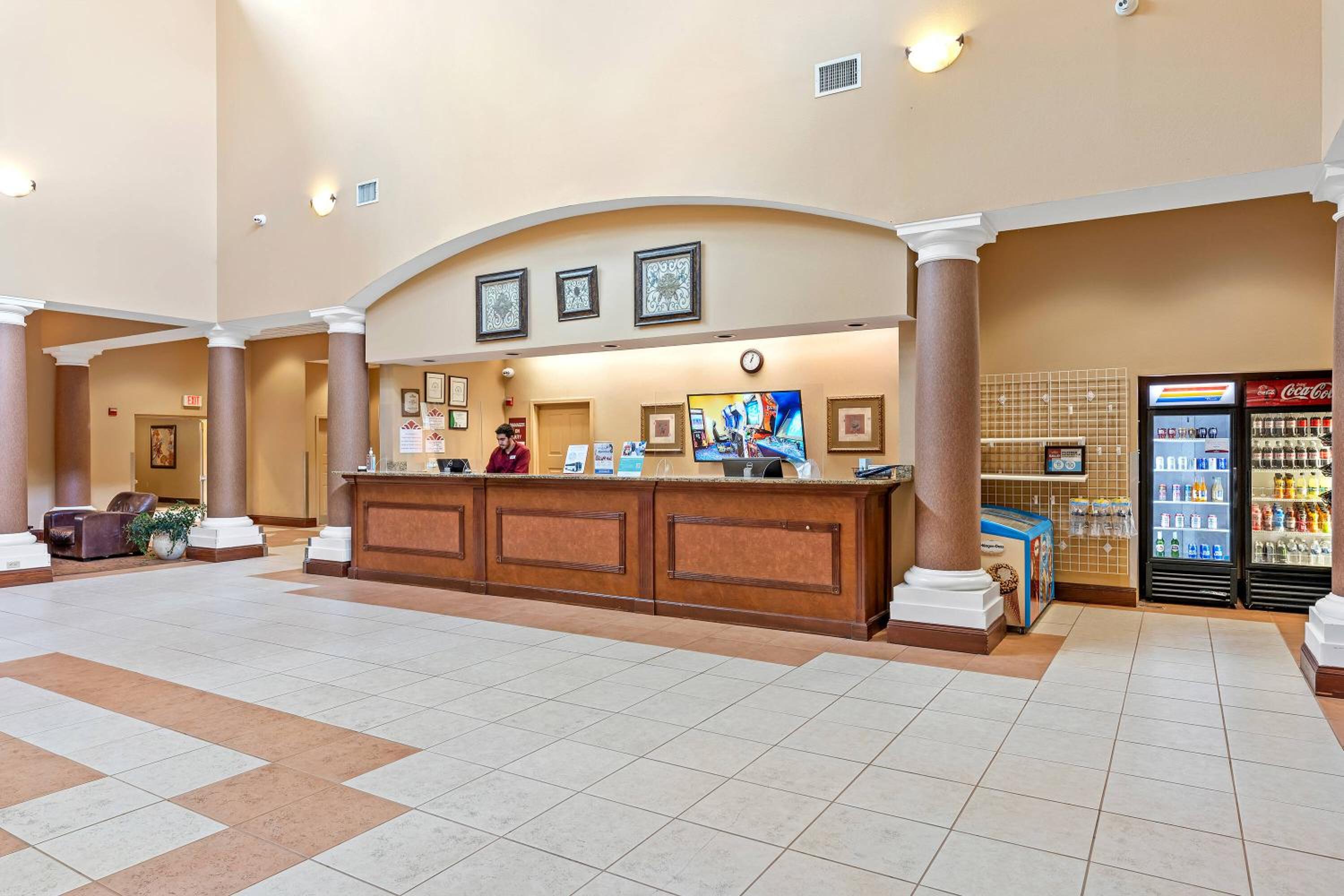1BR FREE Shuttle to Disney Parks HS305