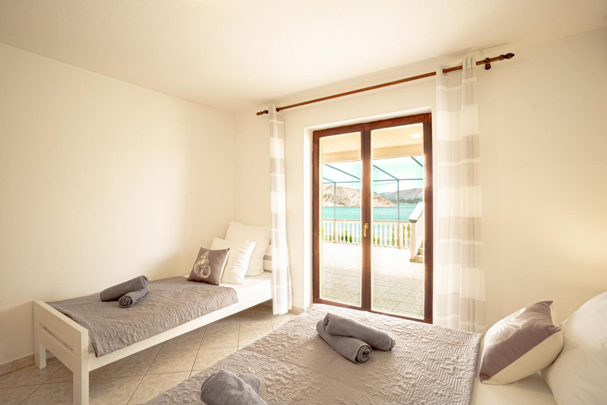 Bepic Quiet location on a beautiful bay