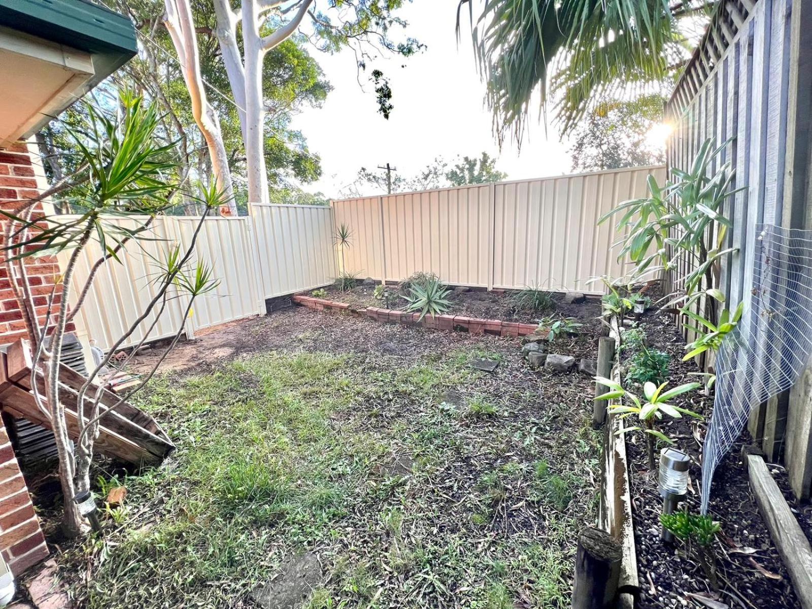 3 Bedroom Town house near Gosford CBD Sleeps 6 plus