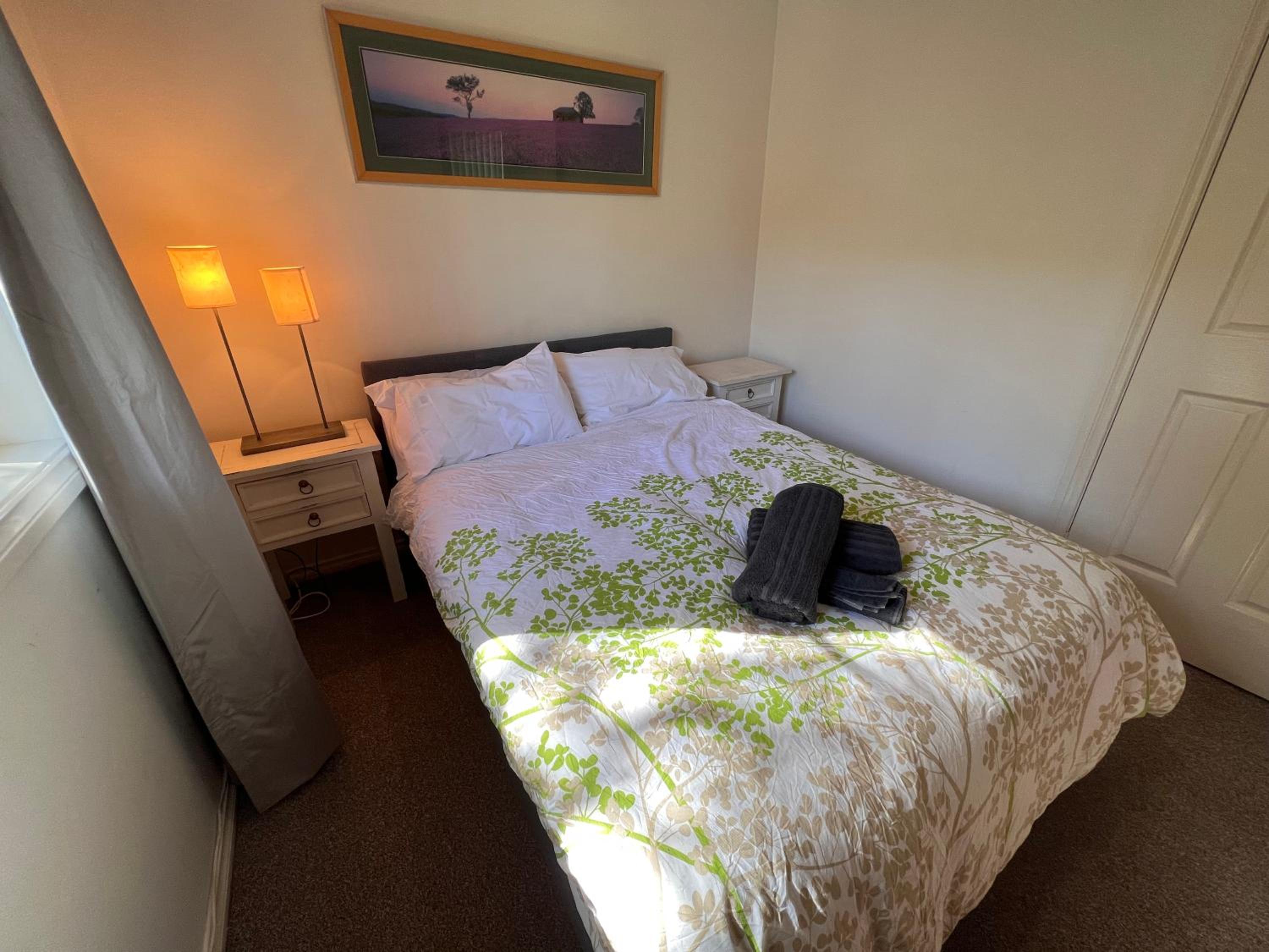 3 Bedroom Town house near Gosford CBD Sleeps 6 plus
