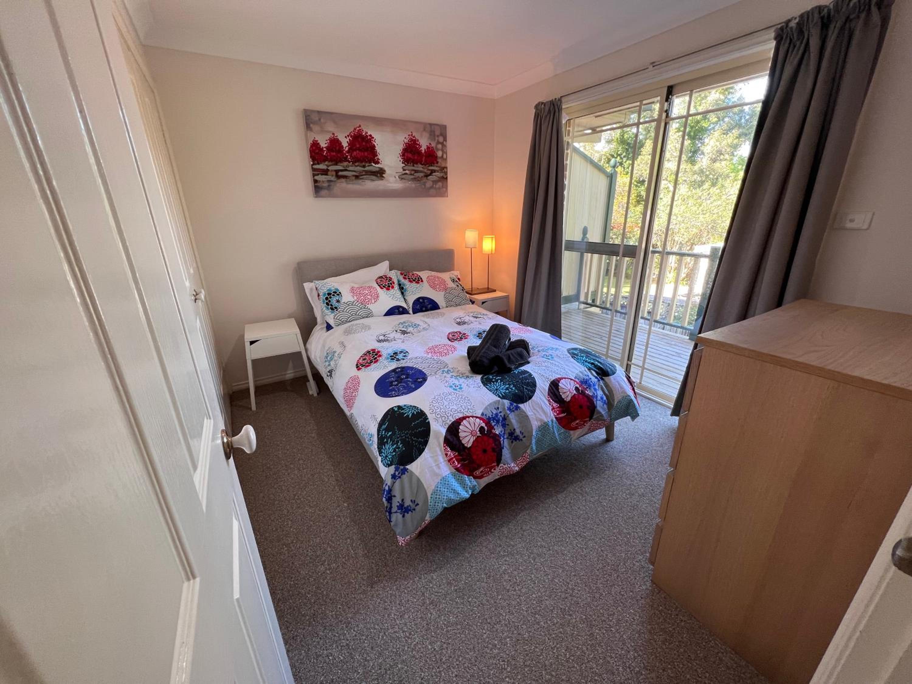 3 Bedroom Town house near Gosford CBD Sleeps 6 plus