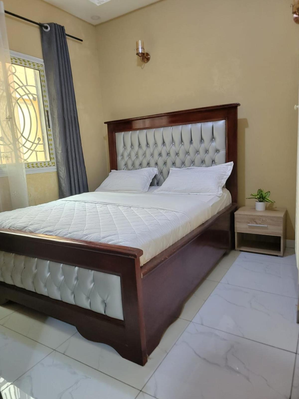 Primeshare Luxury Apartments for Family Travelers with Swimming Pool, Yaounde