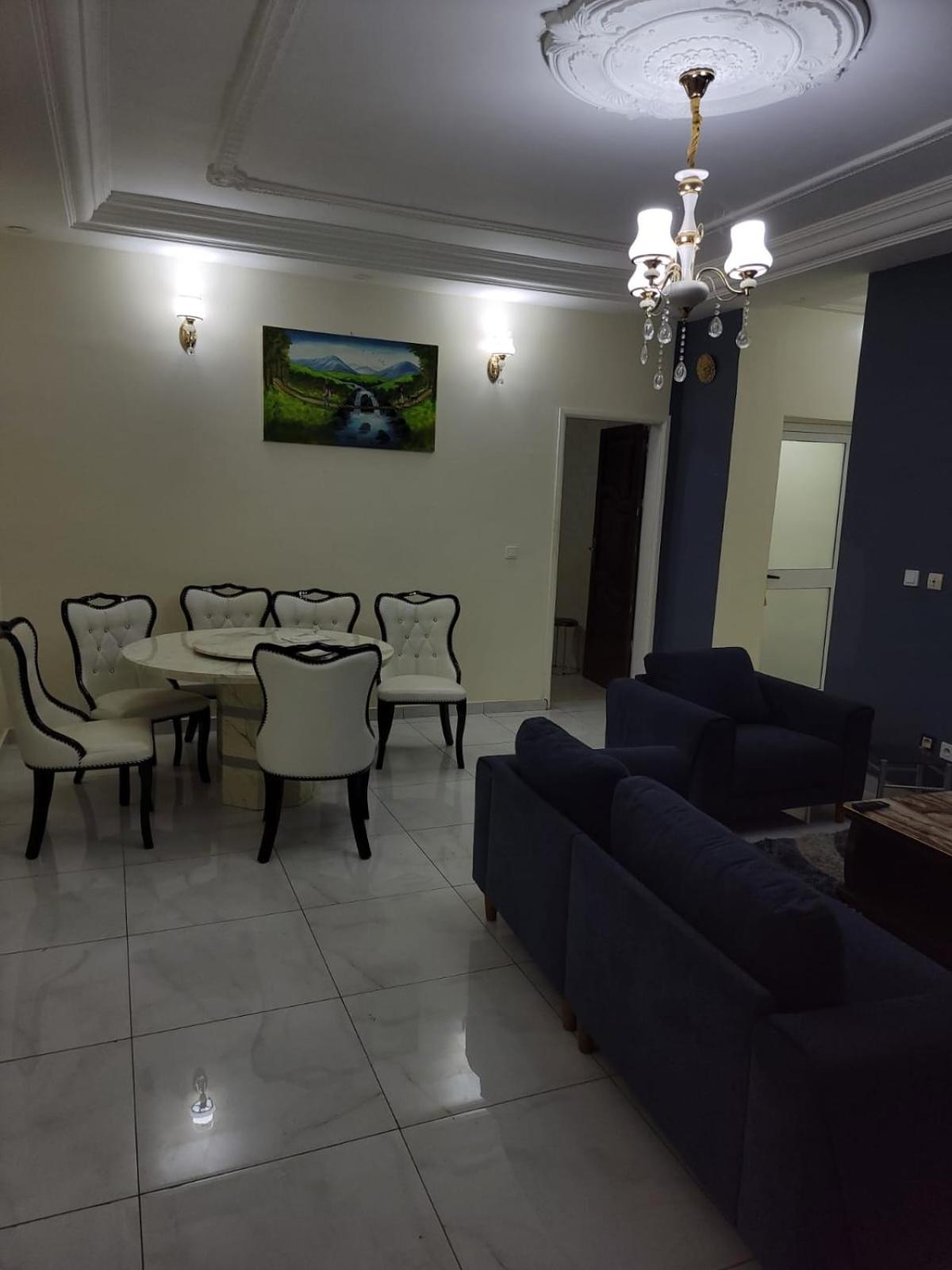 Primeshare Luxury Apartments for Family Travelers with Swimming Pool, Yaounde