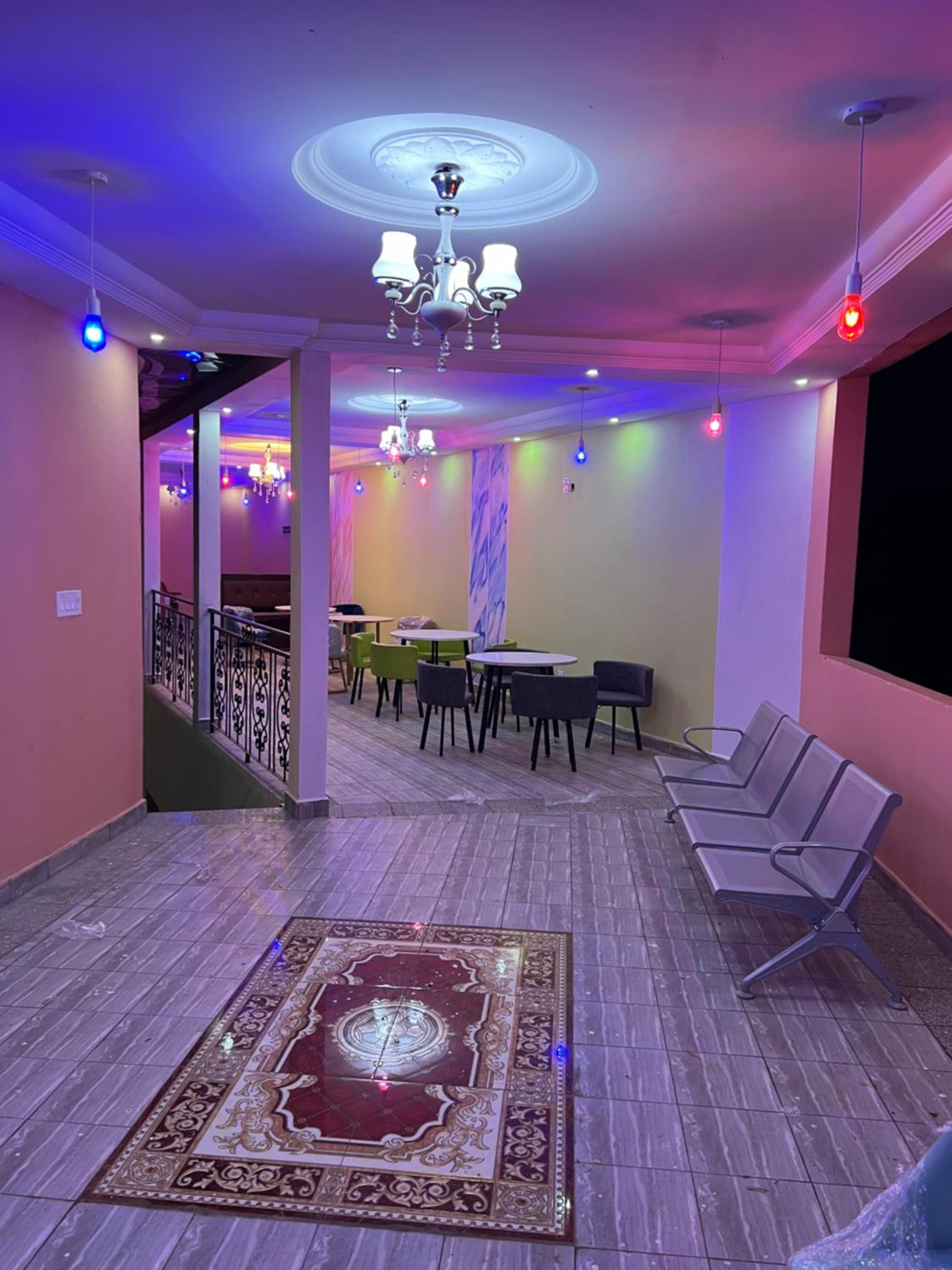 Primeshare Luxury Apartments for Family Travelers with Swimming Pool, Yaounde