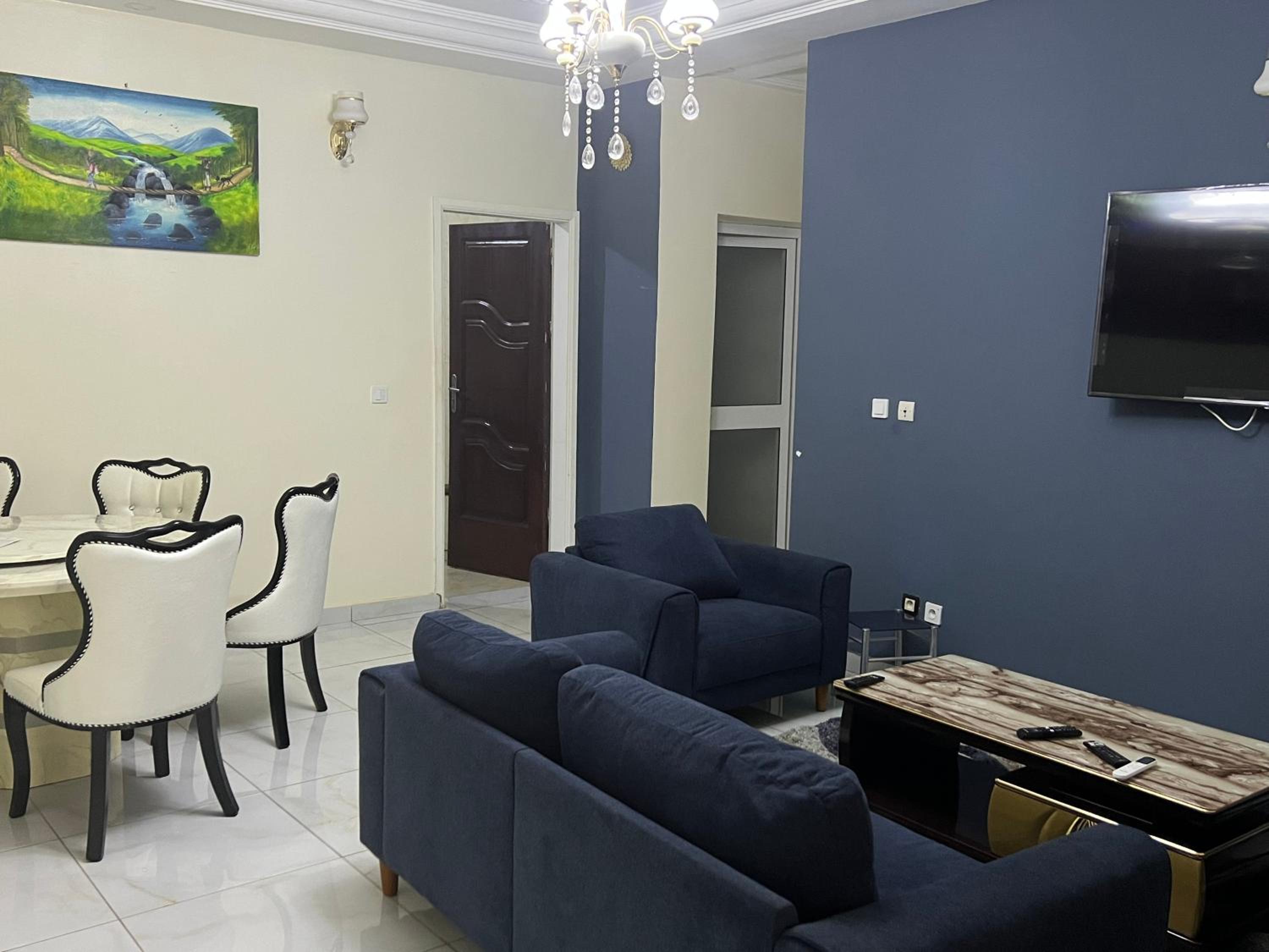 Primeshare Luxury Apartments for Family Travelers with Swimming Pool, Yaounde