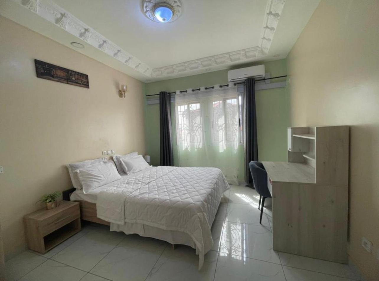Primeshare Luxury Apartments for Family Travelers with Swimming Pool, Yaounde