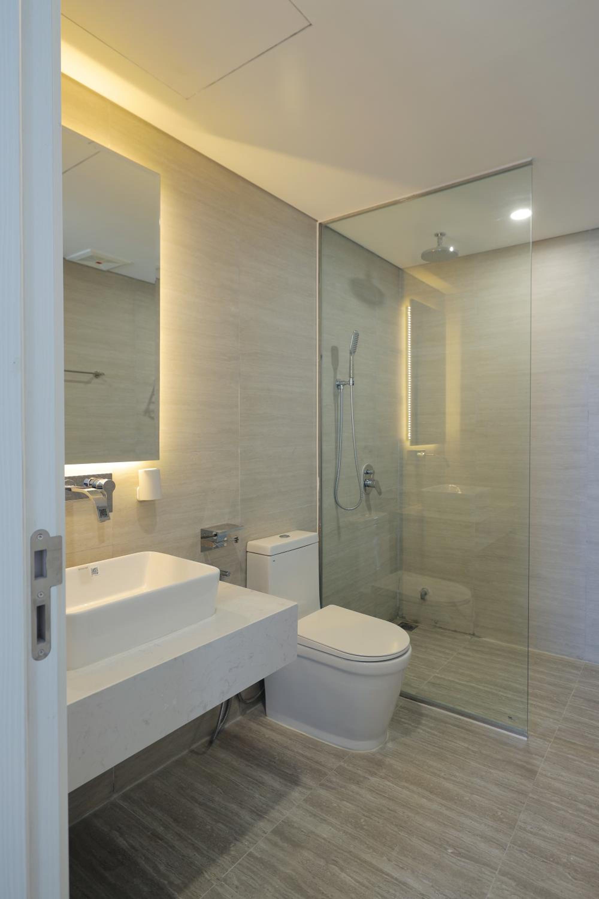 CuddleNCare 2BR Ocean View - Marina Suites view 4