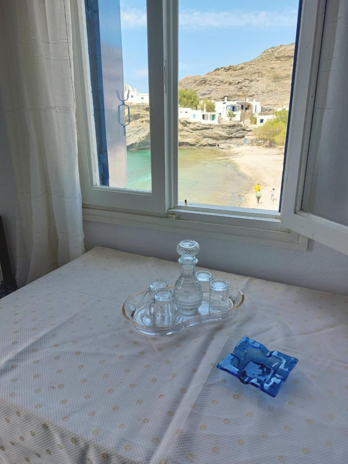 House on the rocks in Malli beach photo 5