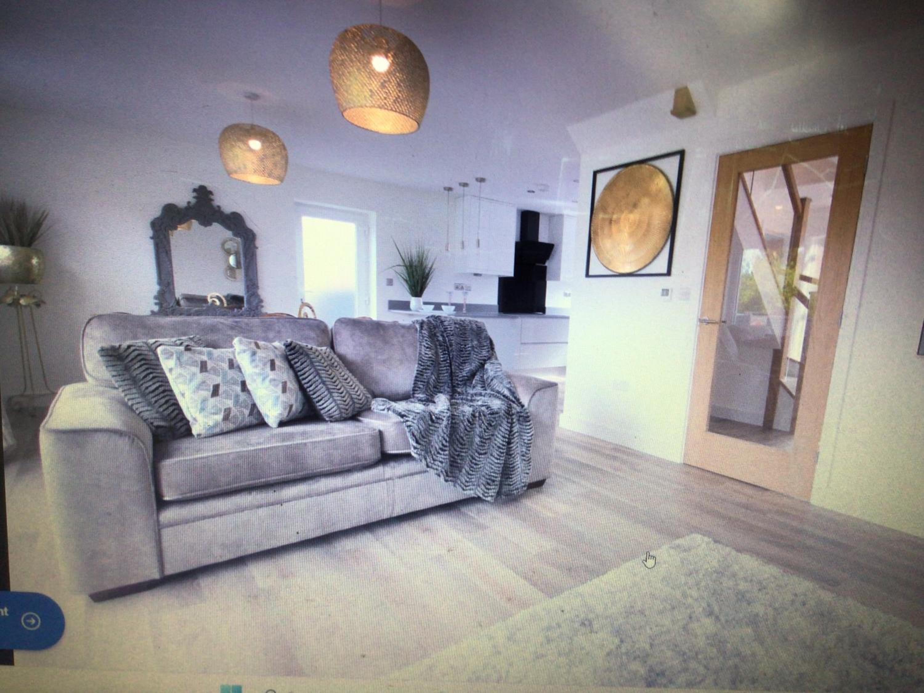 Luxuriously appointed 3 bedroom cottage off road parking for 3 vehicles dogs welcome by prior arrangement only 3 church cottages Alfrick close to Malvern a view 5