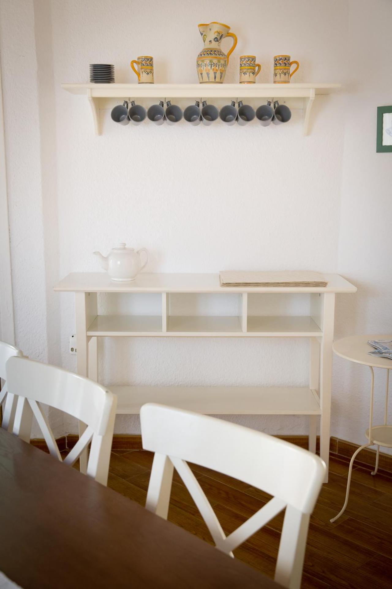 Holidays2Fuengirola Villa 6 bedroom 200 mts Beach