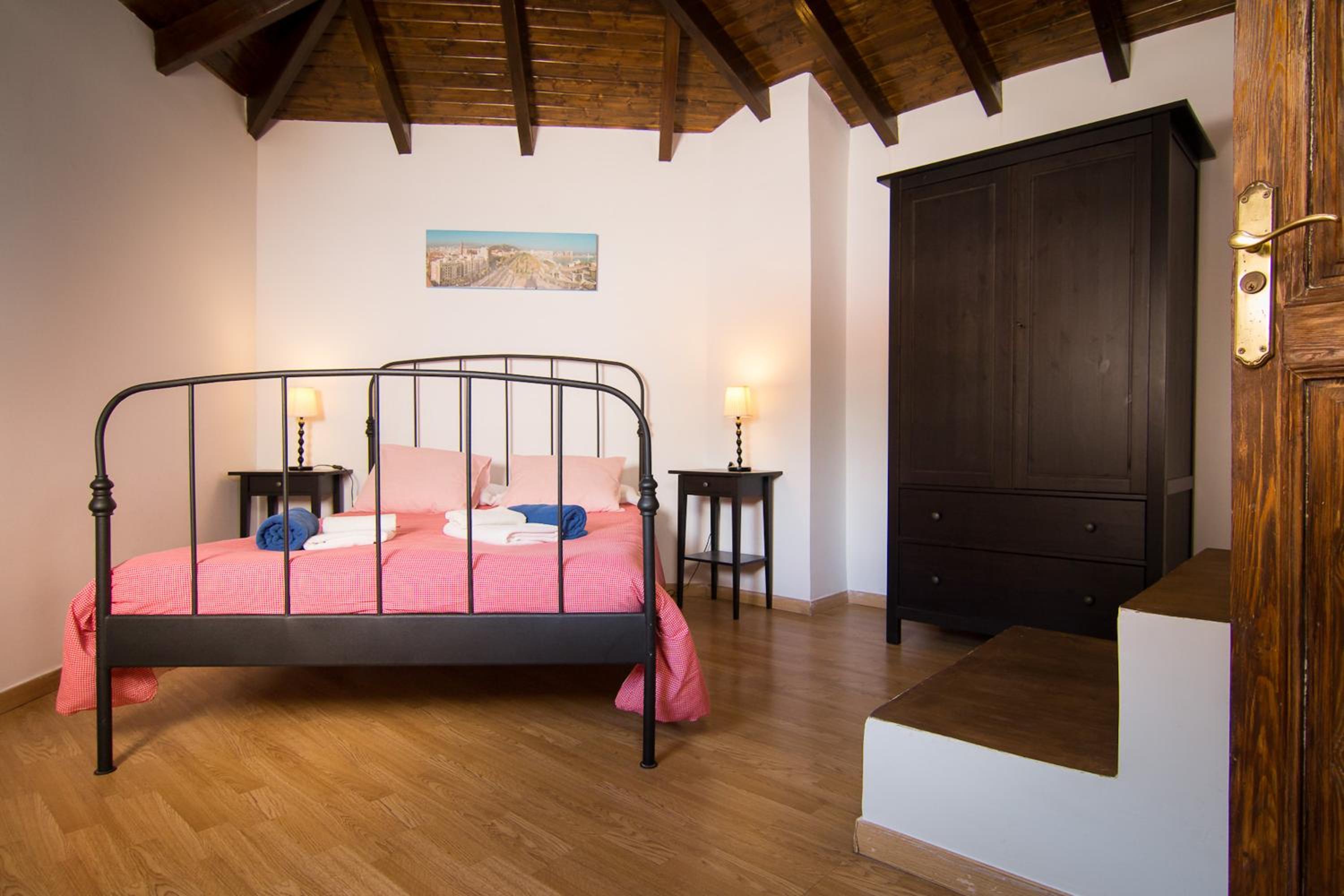 Holidays2Fuengirola Villa 6 bedroom 200 mts Beach