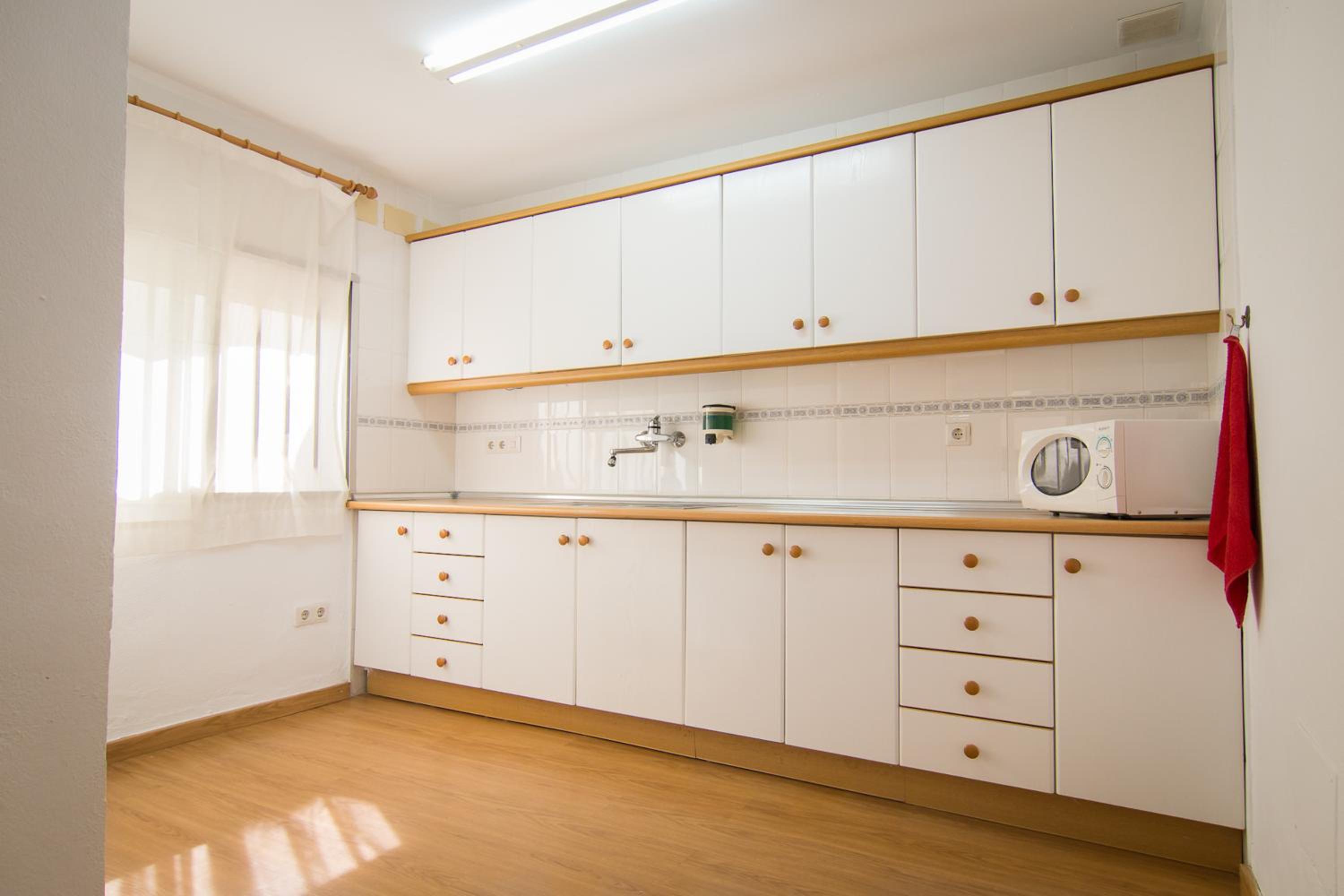 Holidays2Fuengirola Villa 6 bedroom 200 mts Beach