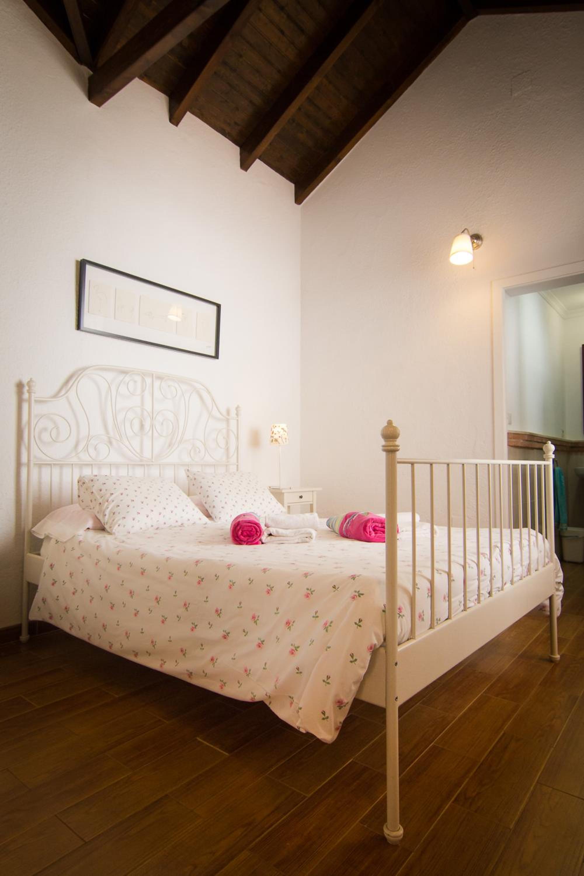 Holidays2Fuengirola Villa 6 bedroom 200 mts Beach