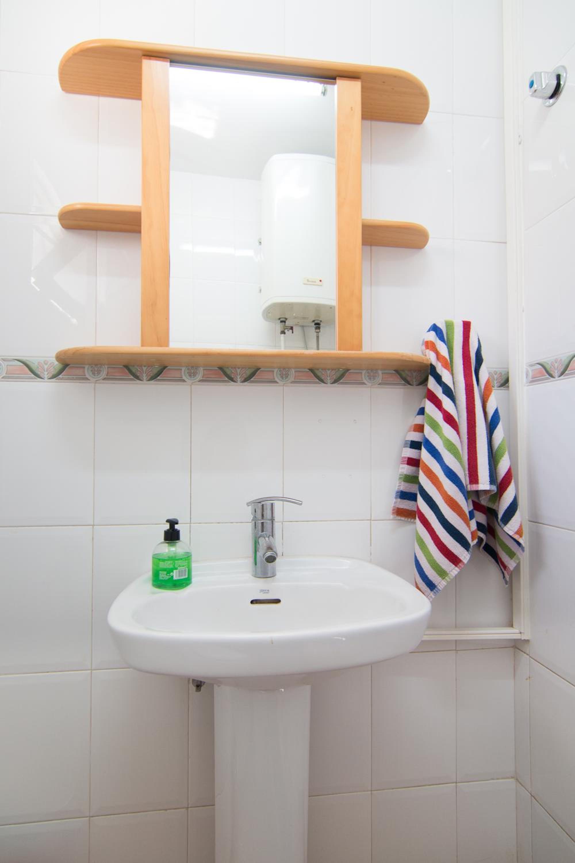 Holidays2Fuengirola Villa 6 bedroom 200 mts Beach
