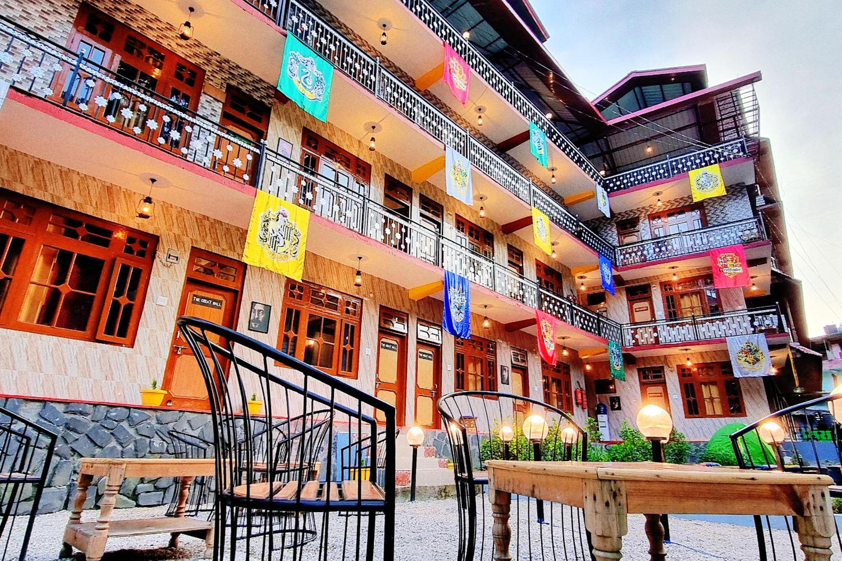 Hogwartz Hostel view 4