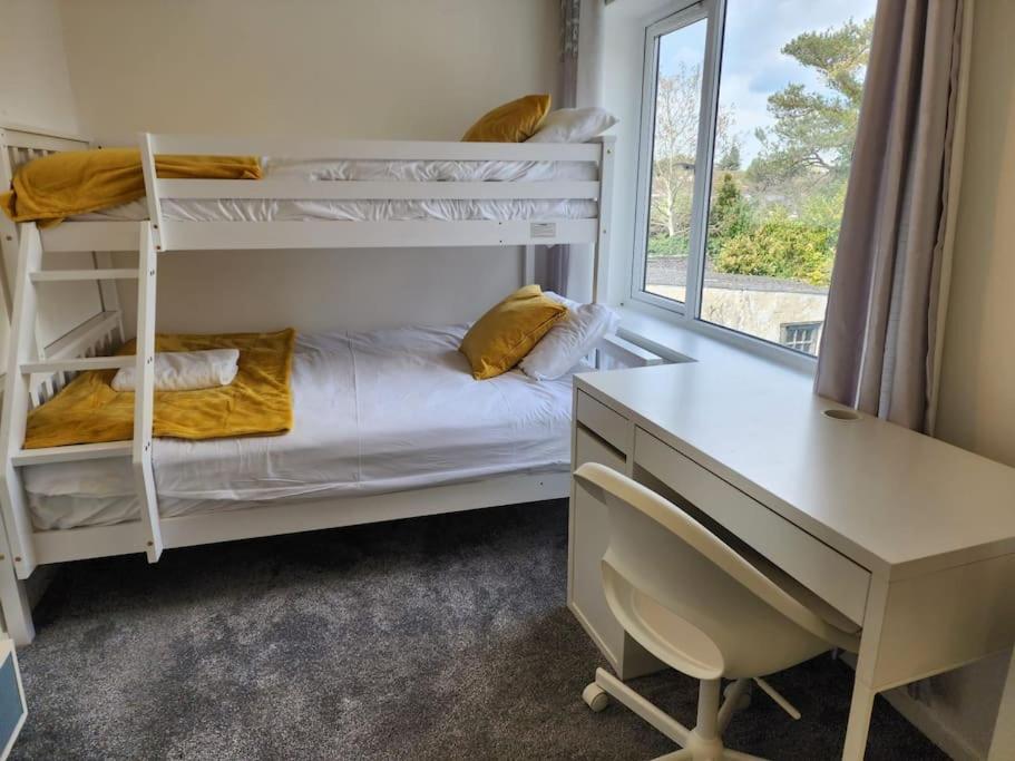 Luxury 2-Bedroom Apartment 2 view 4