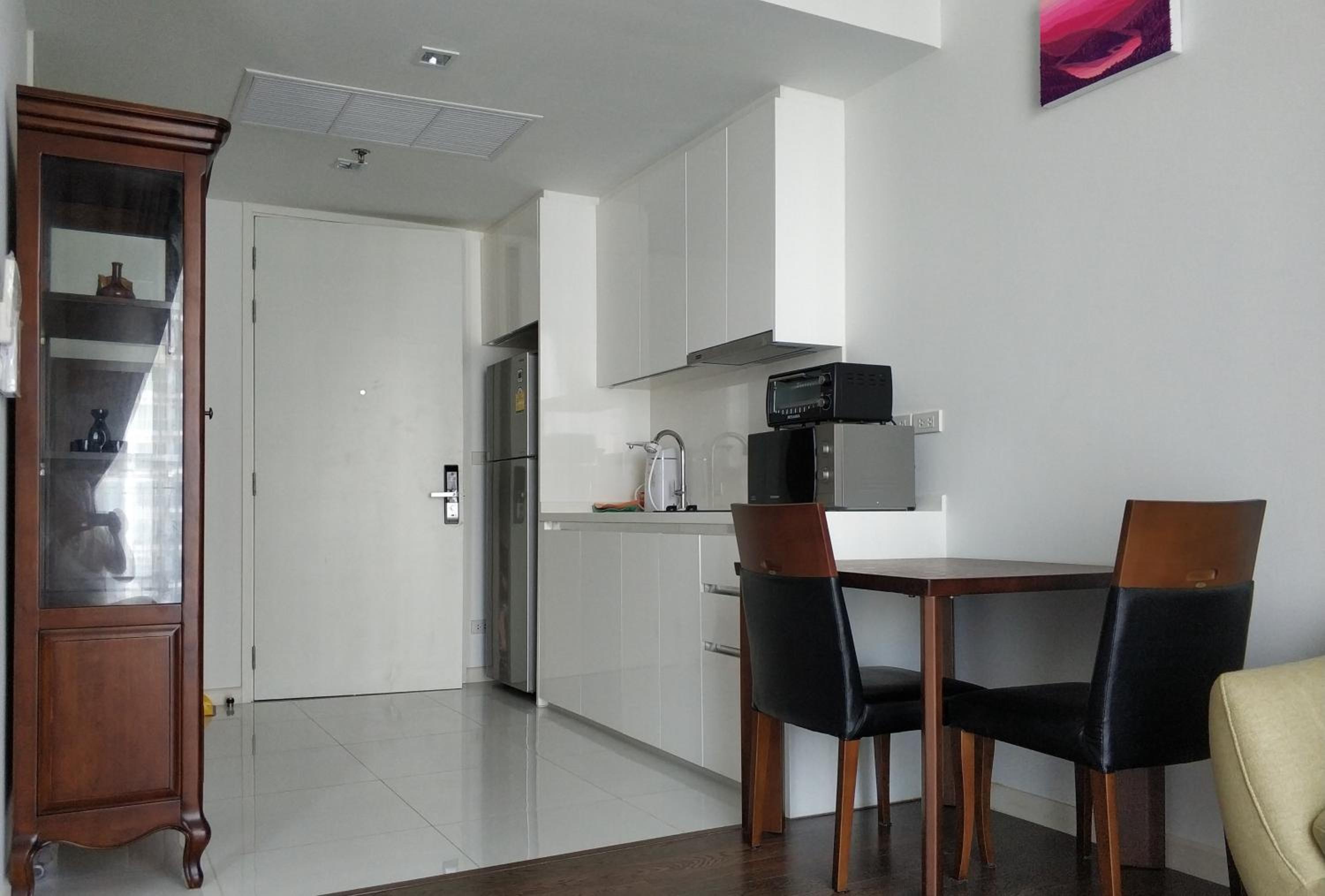 Sathon Luxury High-rise Apartment City View KingPower ,IconSiam ,BNH,Silom