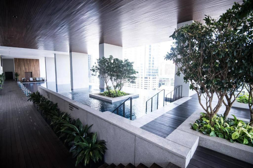 KLSentral-Bangsar-MidValley-2-10pax-Netflix-Balcony-Super Fast Internet