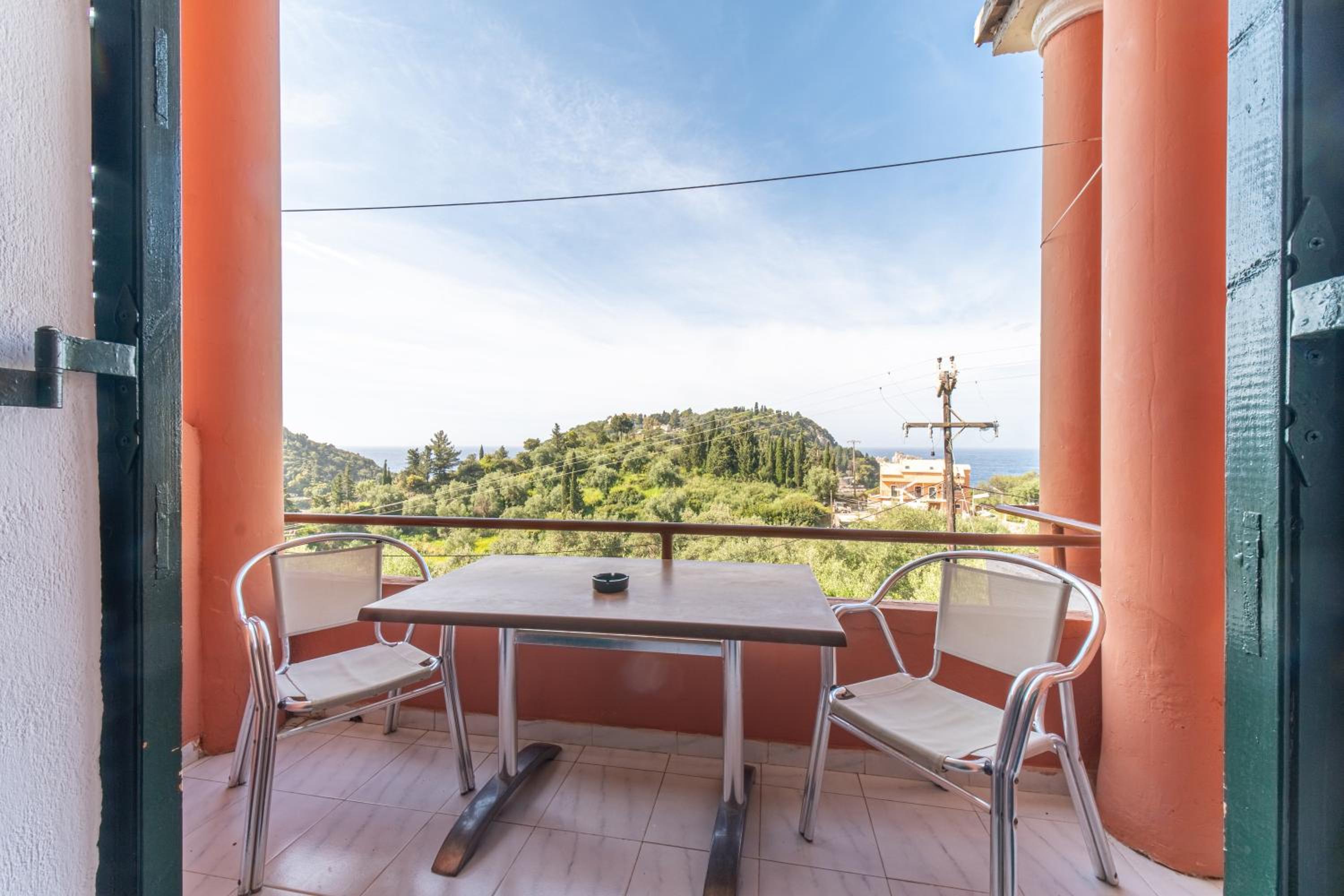 Arianna apartment 10 photo 4