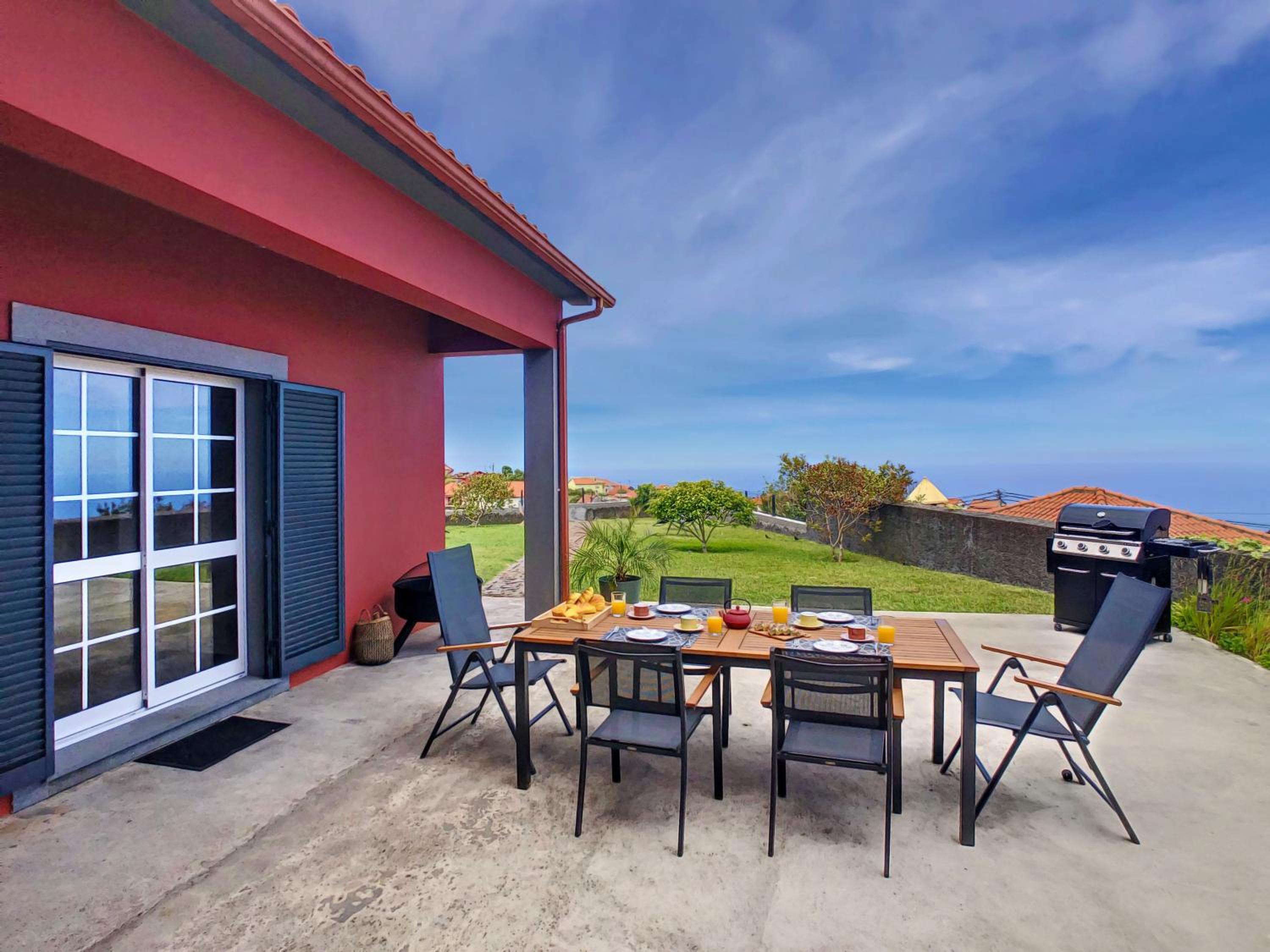 Casa DaSa by LovelyStay view 2