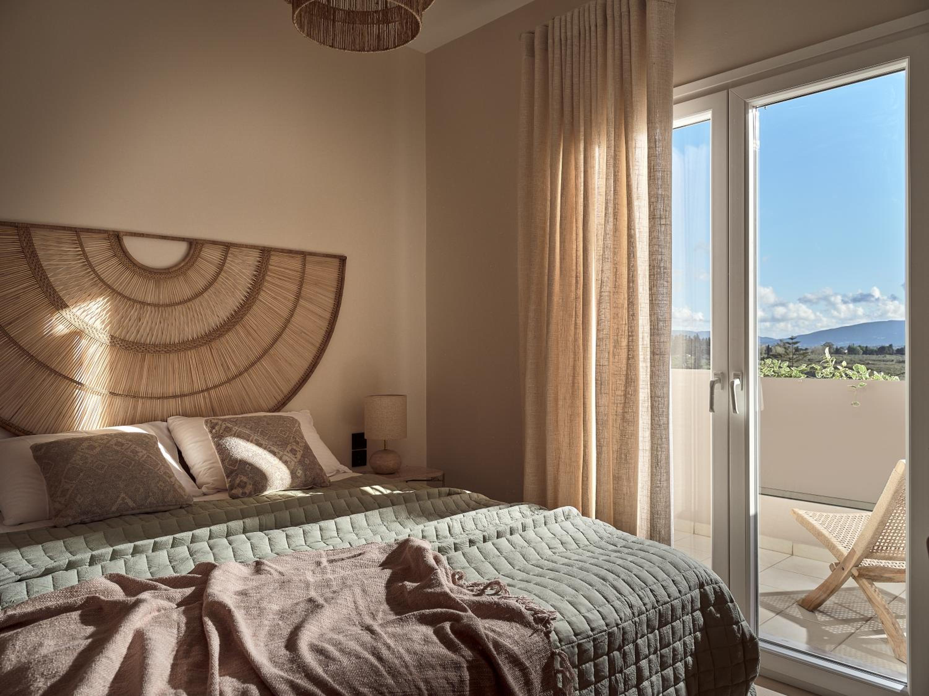 Conte Gesto Villa, with Heated Pool, By ThinkVilla photo 2