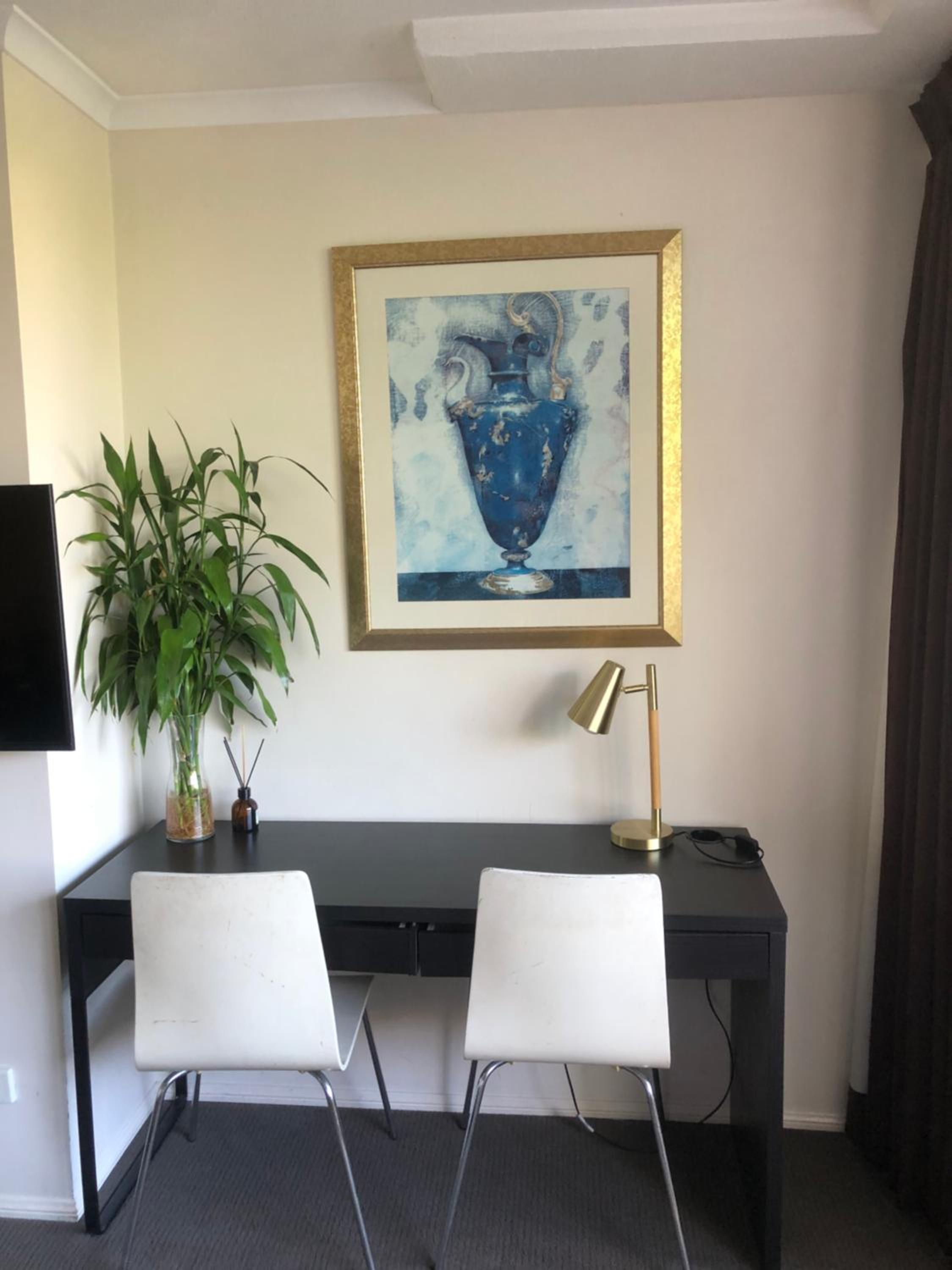 Private rooms in A shared Apartment Free Parking