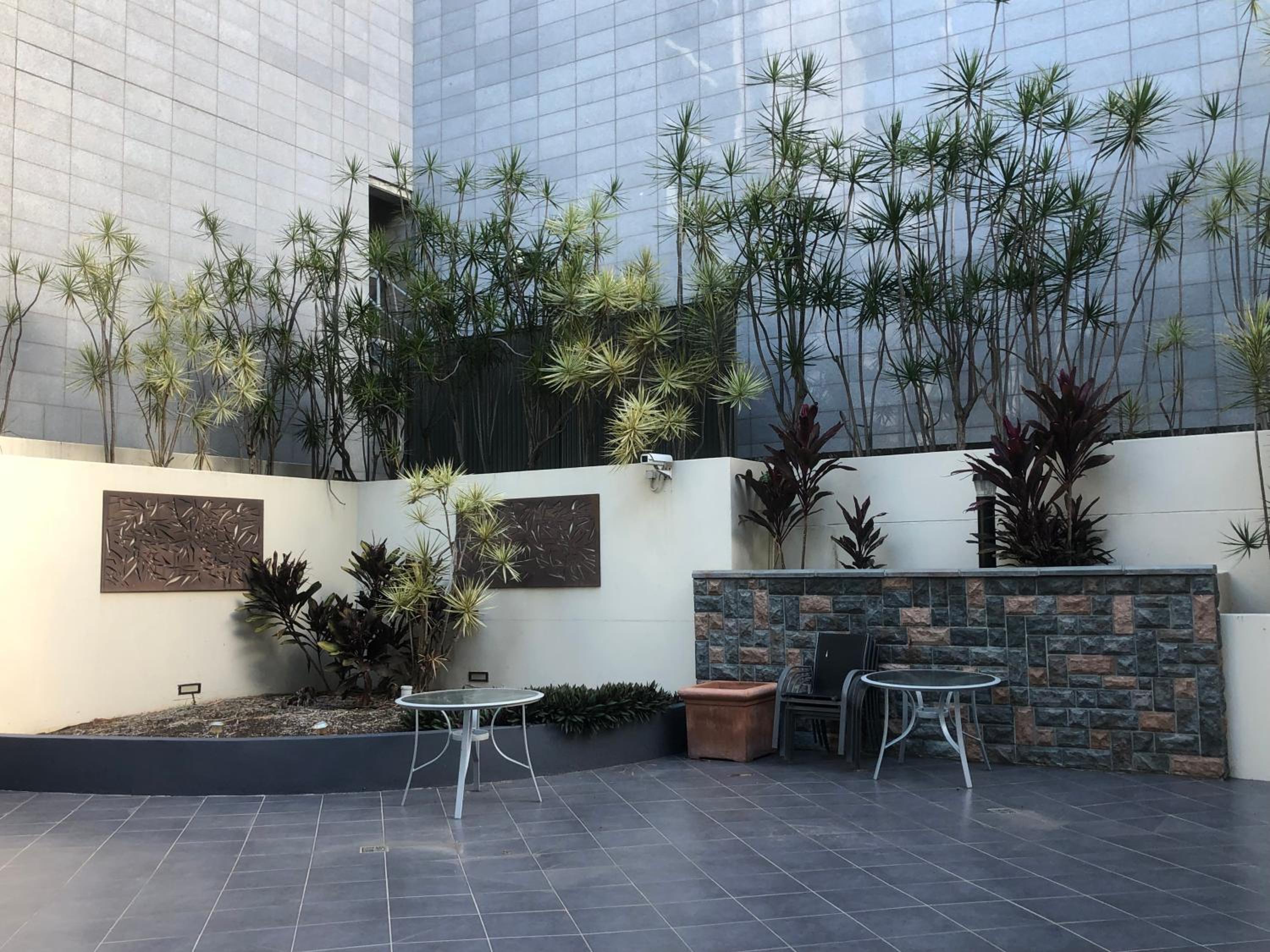 Private rooms in A shared Apartment Free Parking