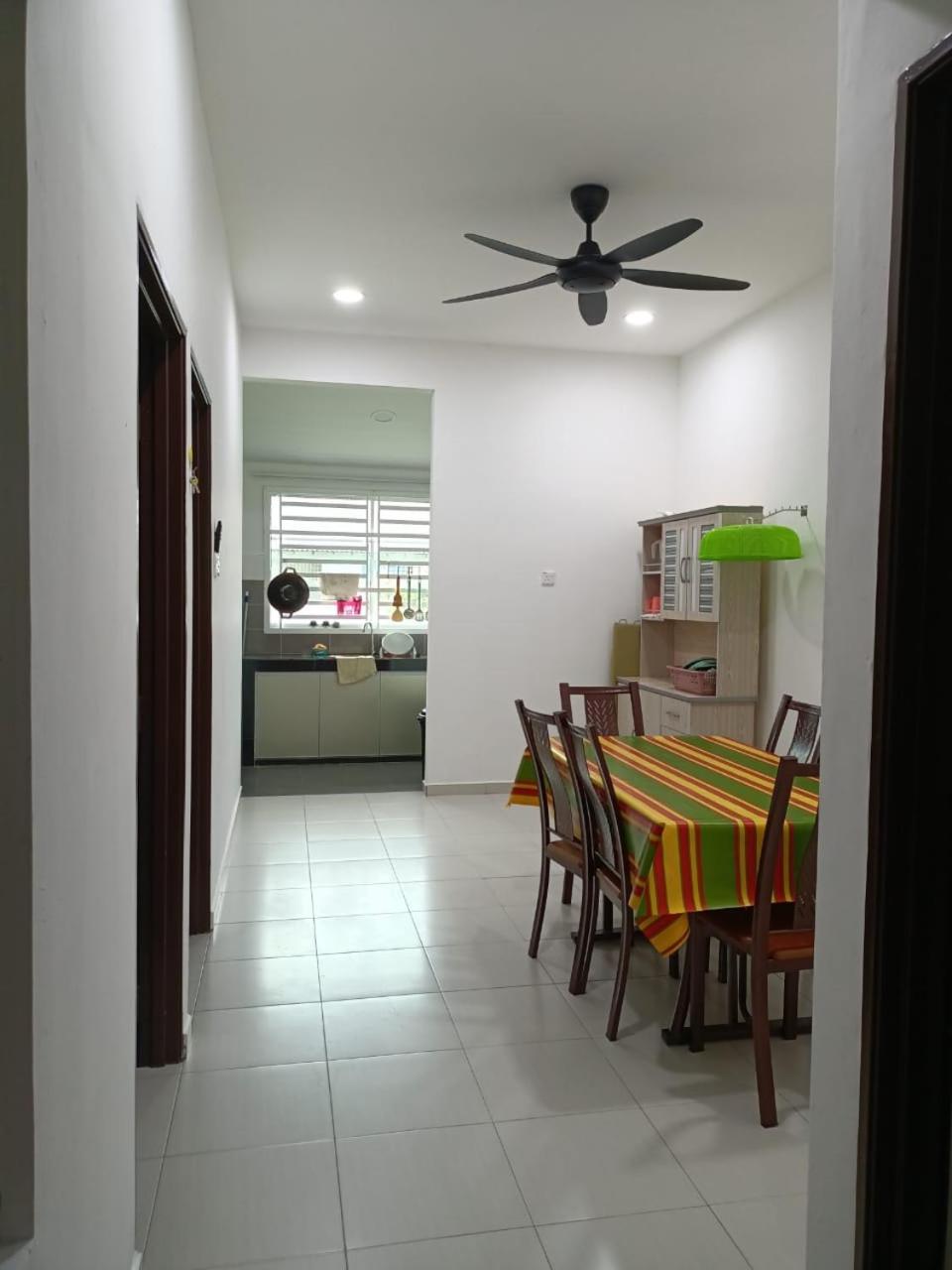 Yasmeen Homestay Kijal Nenas 2 photo 5