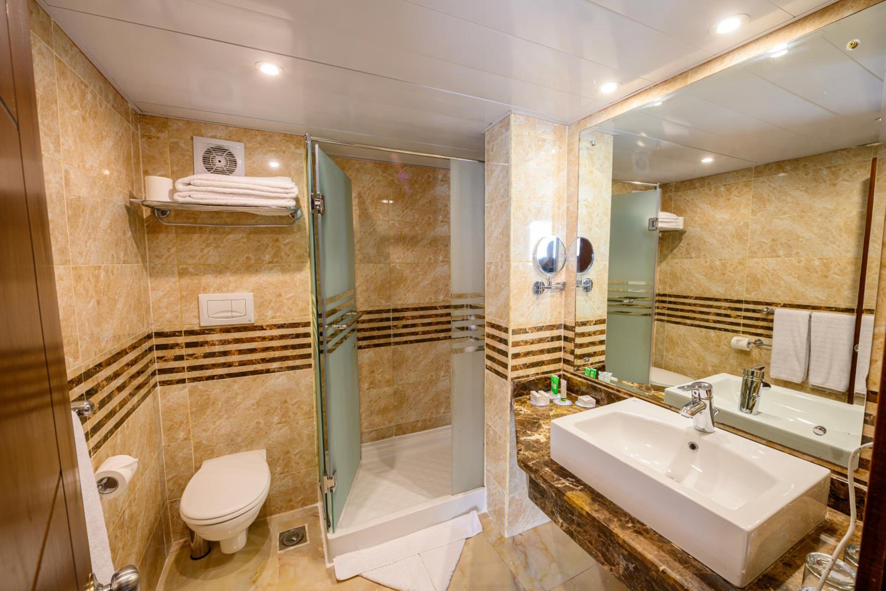 Golden Beach Resort