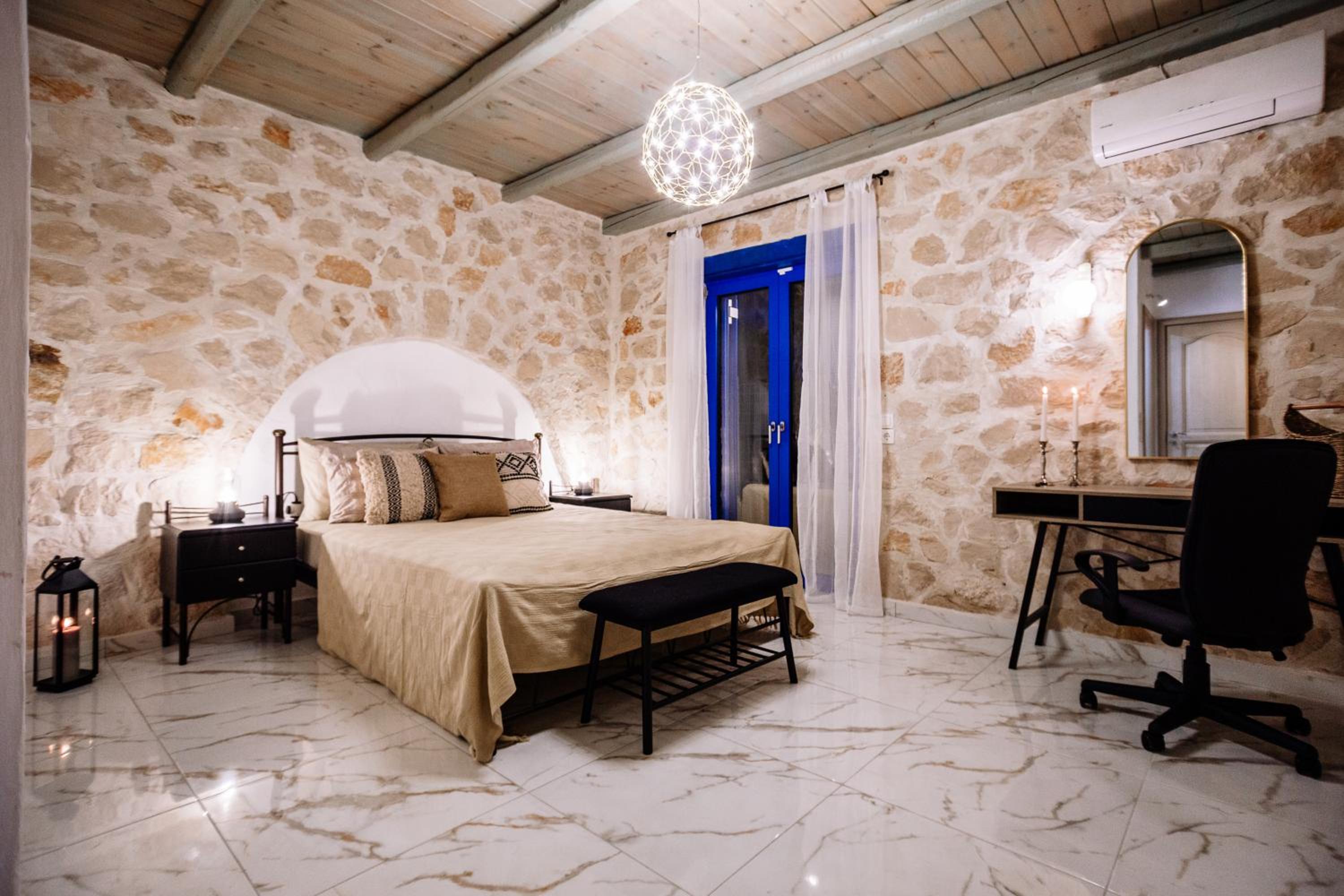 Villa Rosemarie - Luxurious Villa with Pool Just Steps Away from the Sea By Villa Mana Gers