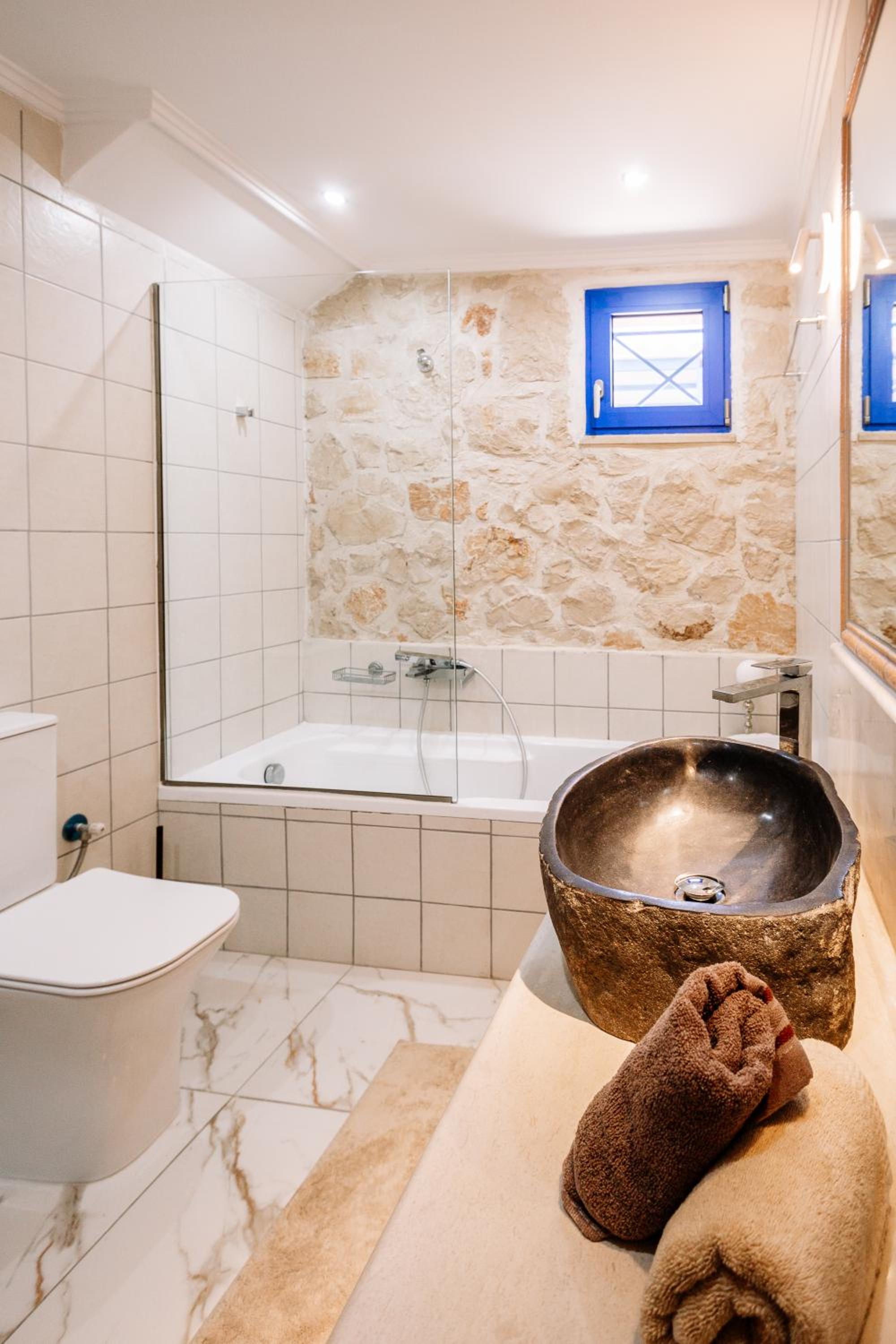 Villa Rosemarie - Luxurious Villa with Pool Just Steps Away from the Sea By Villa Mana Gers