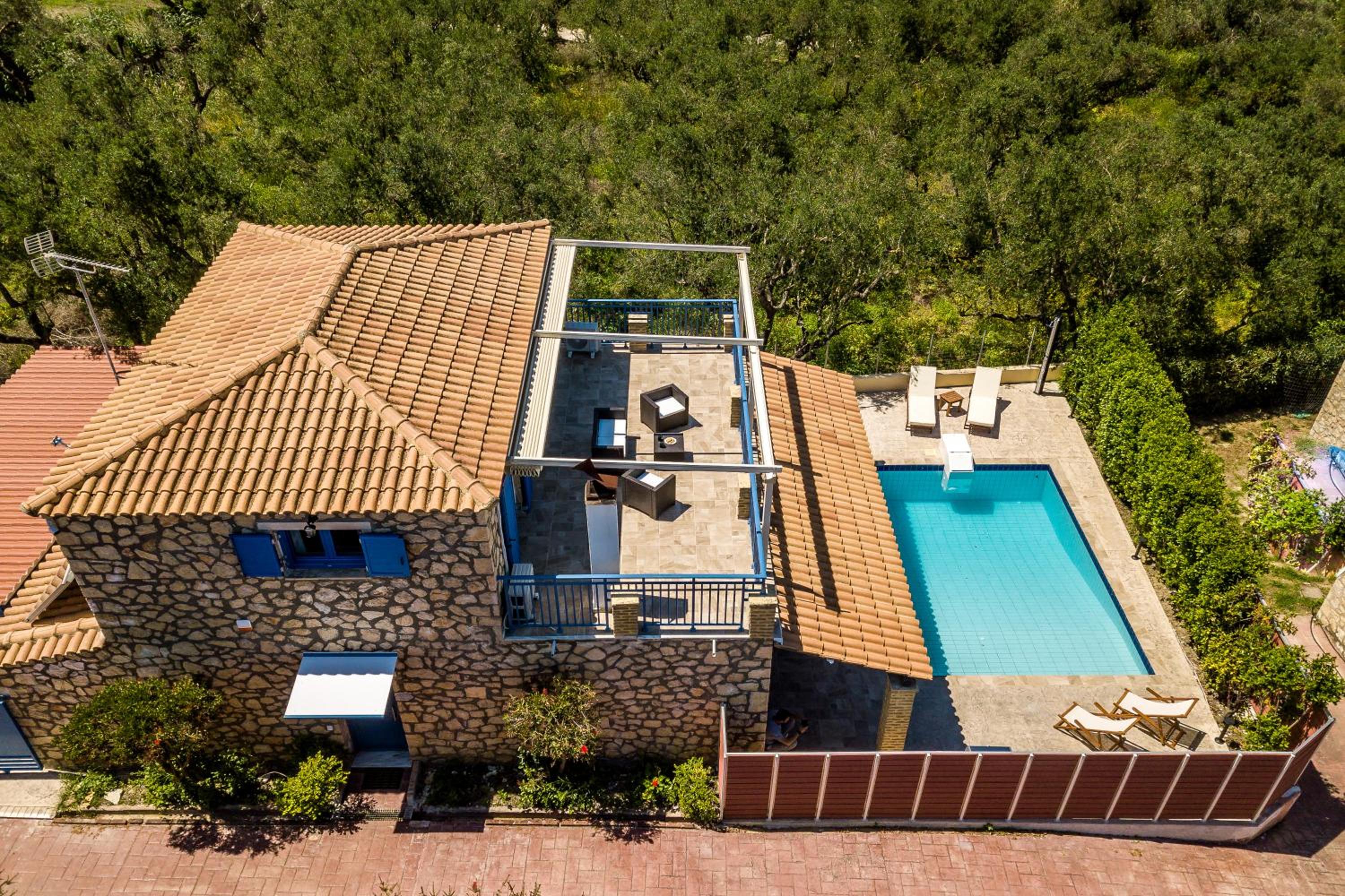 Villa Rosemarie - Luxurious Villa with Pool Just Steps Away from the Sea By Villa Mana Gers photo 4