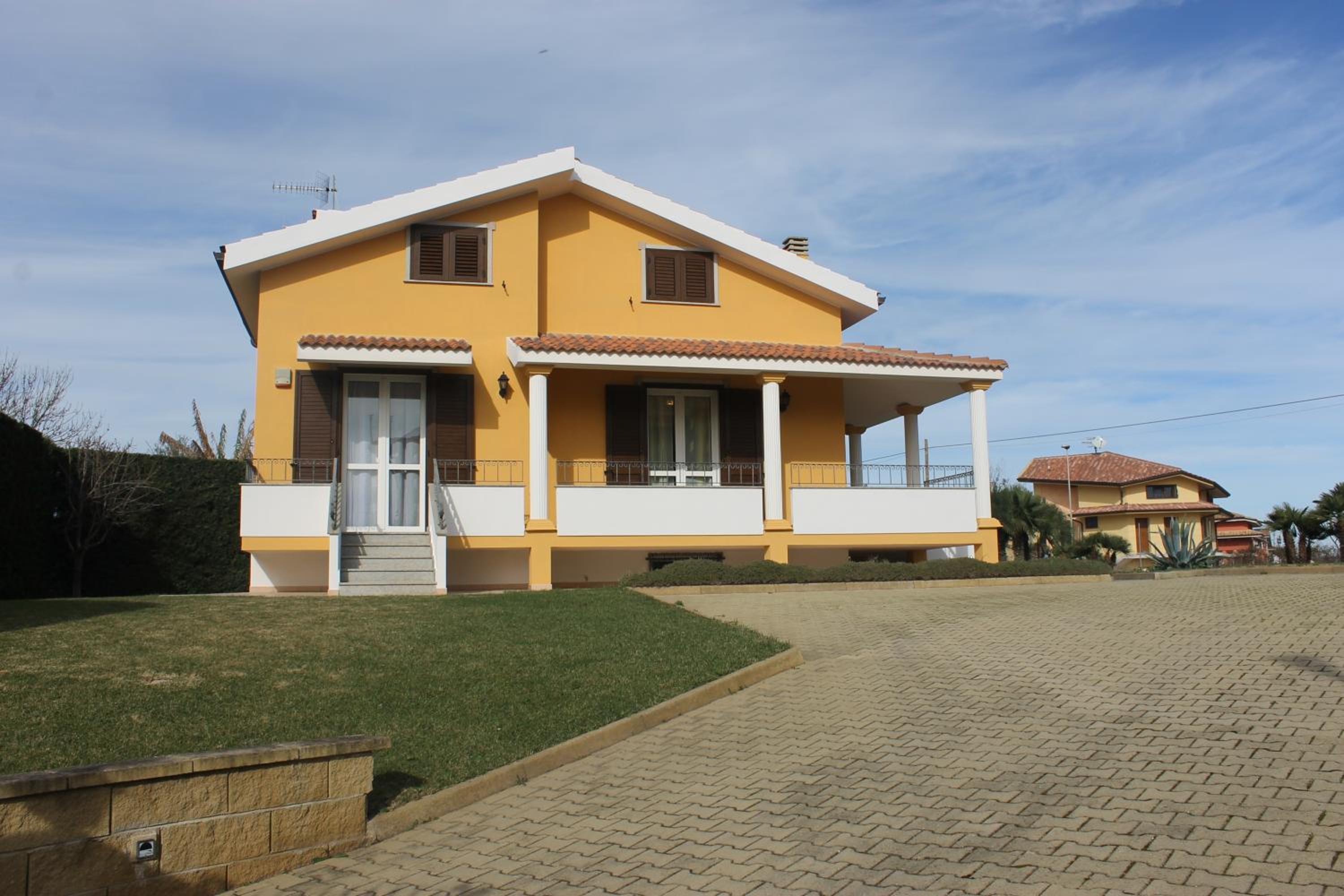 Villa Wight view 3