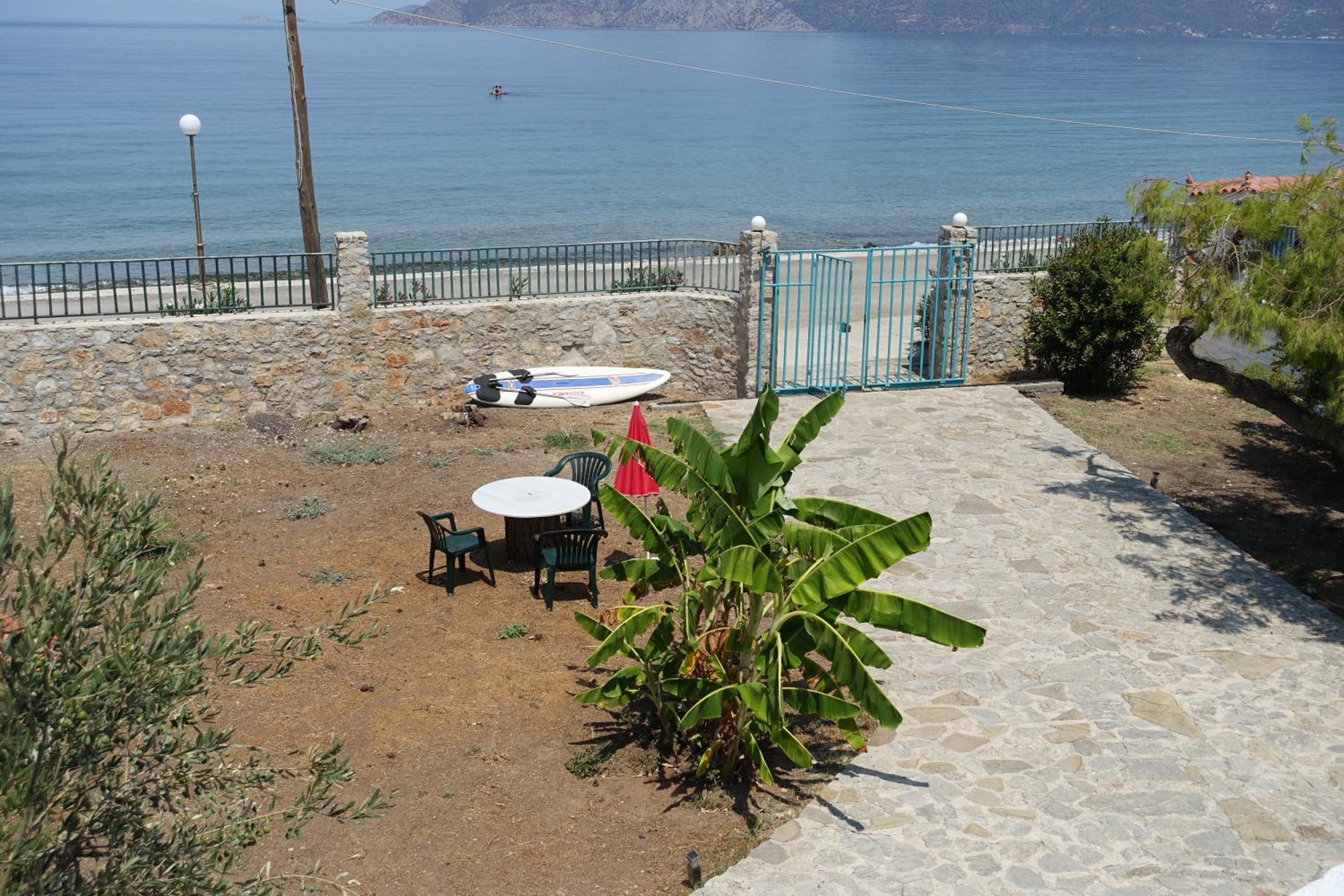 Villa in Kalloni direkt am Meer, tolle Aussicht view 3
