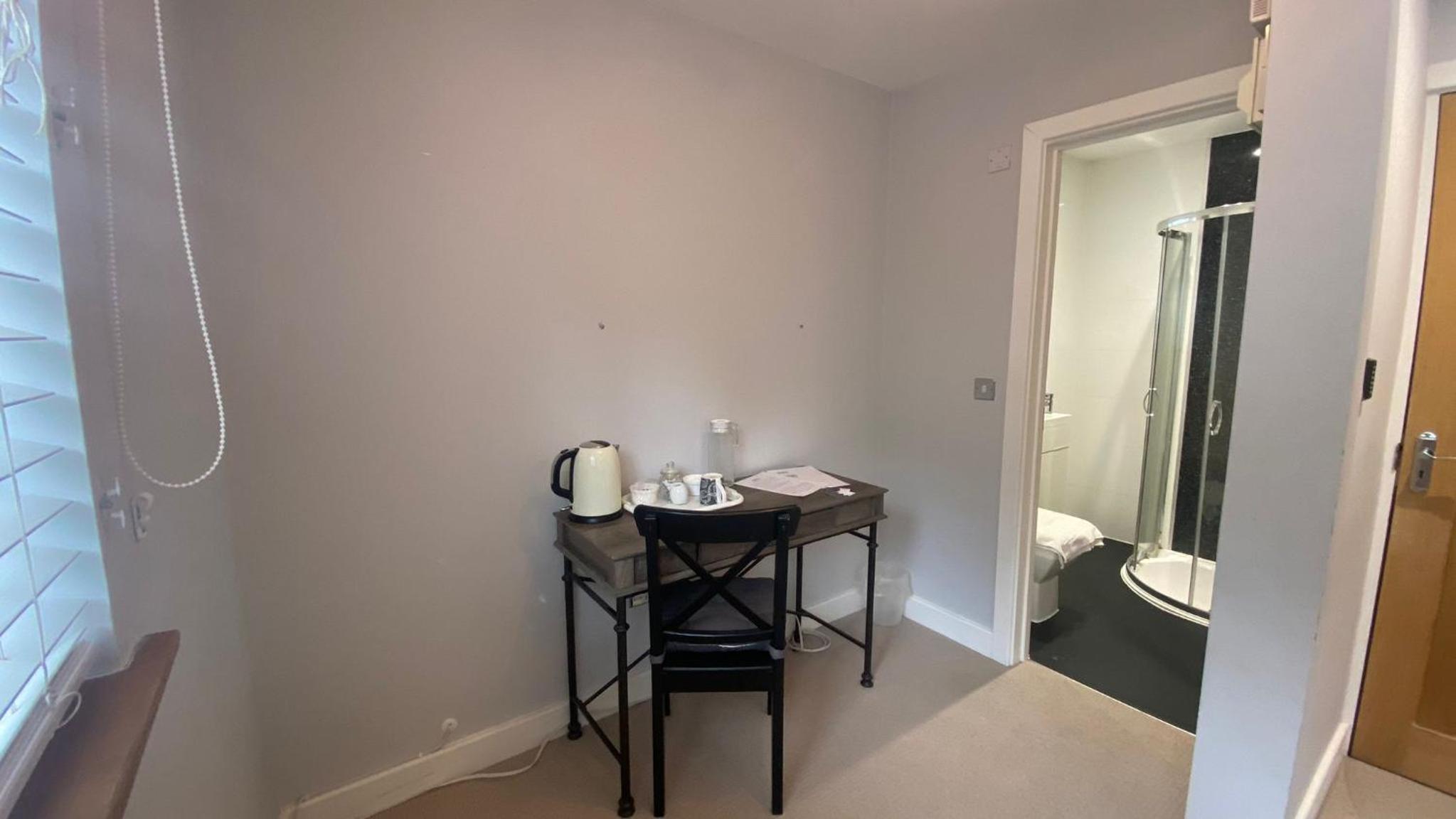 Deepcut Lodge Bed & Breakfast Self Service