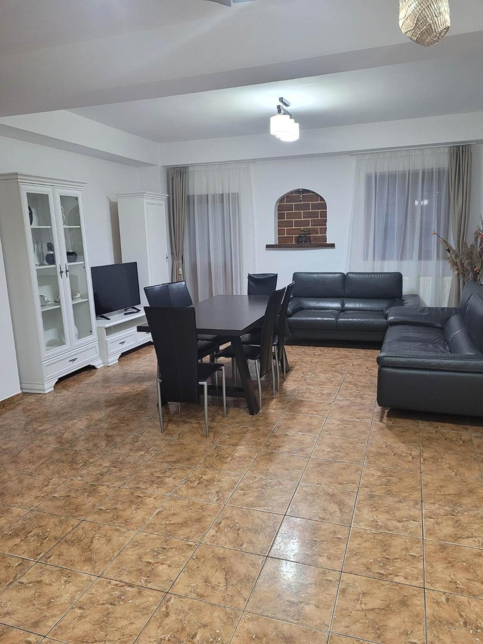 Casa Floare de Colt view 3