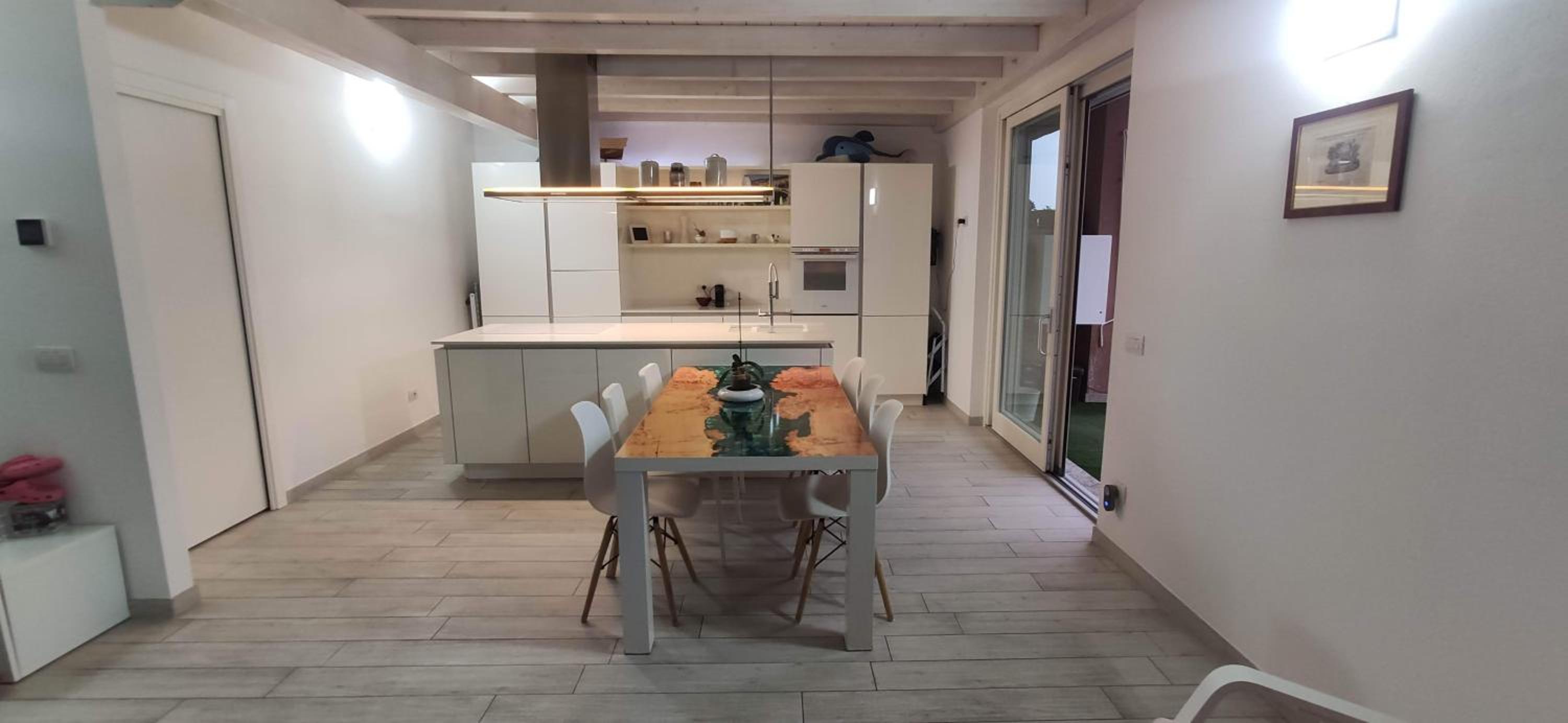 Charme Lake Loft view 3