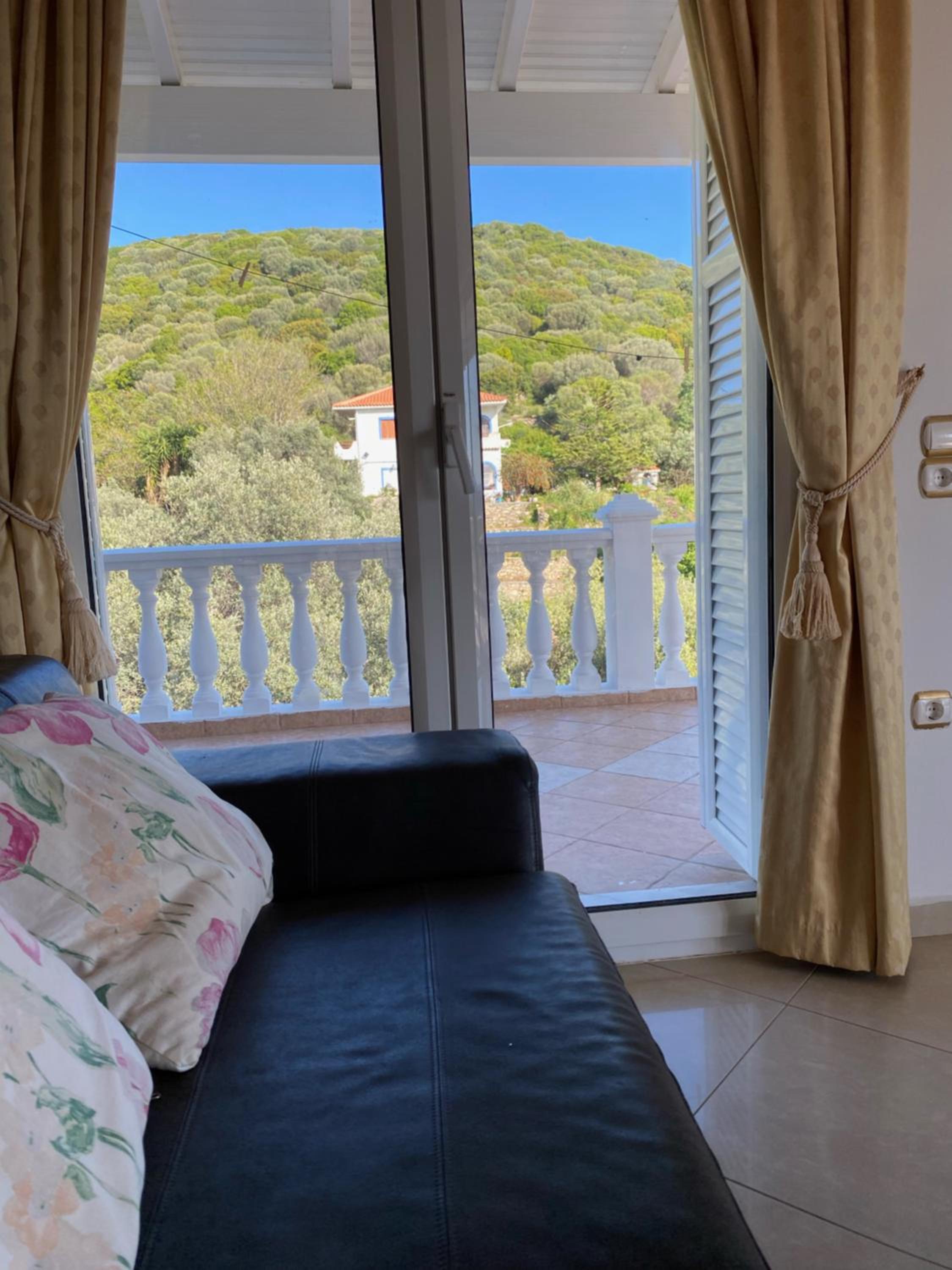 Villa Karras