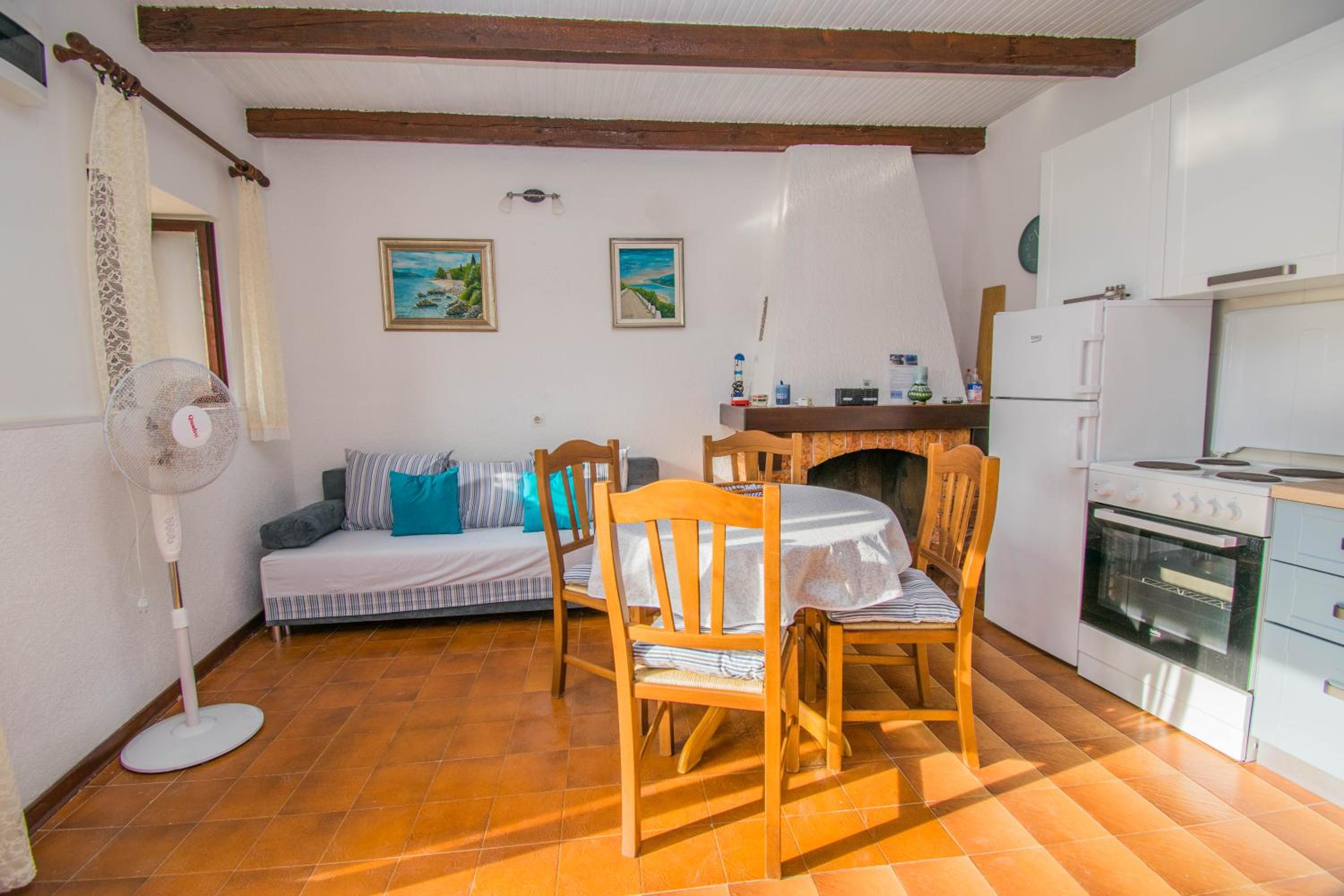 Apartments Punta Blue & Orange 5 m from the sea view 5
