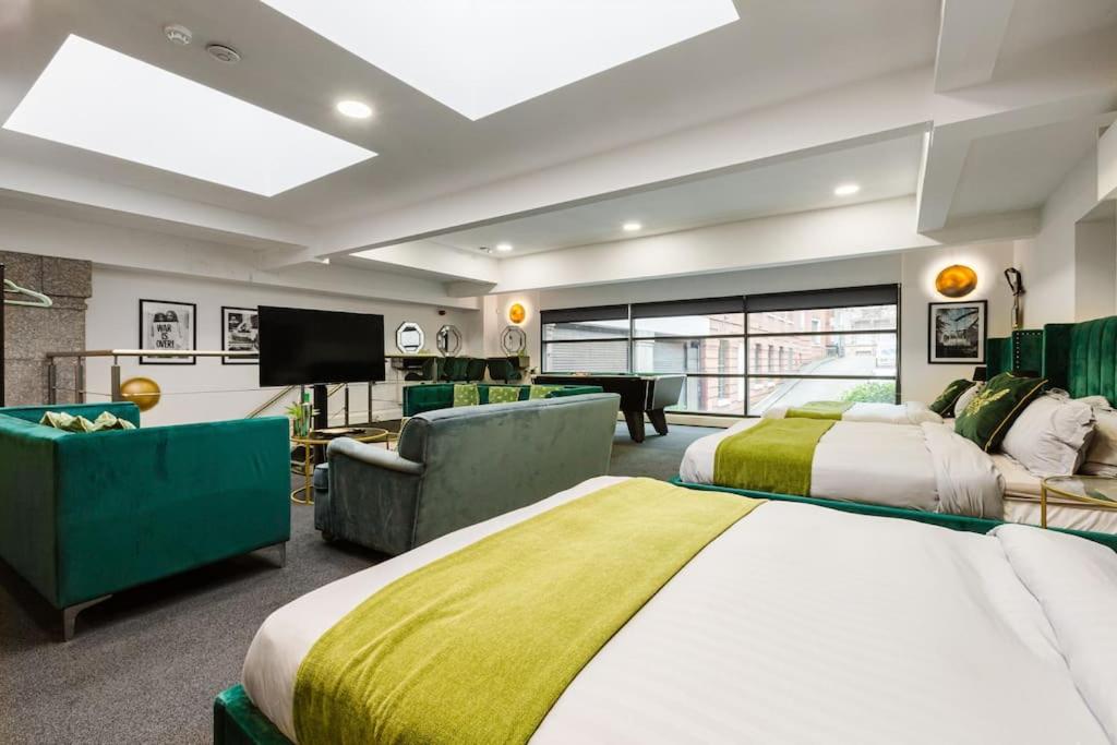 VIP city centre apartment with secure free parking photo 3