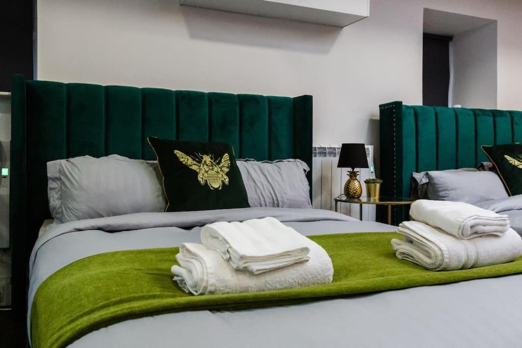VIP city centre apartment with secure free parking photo 2