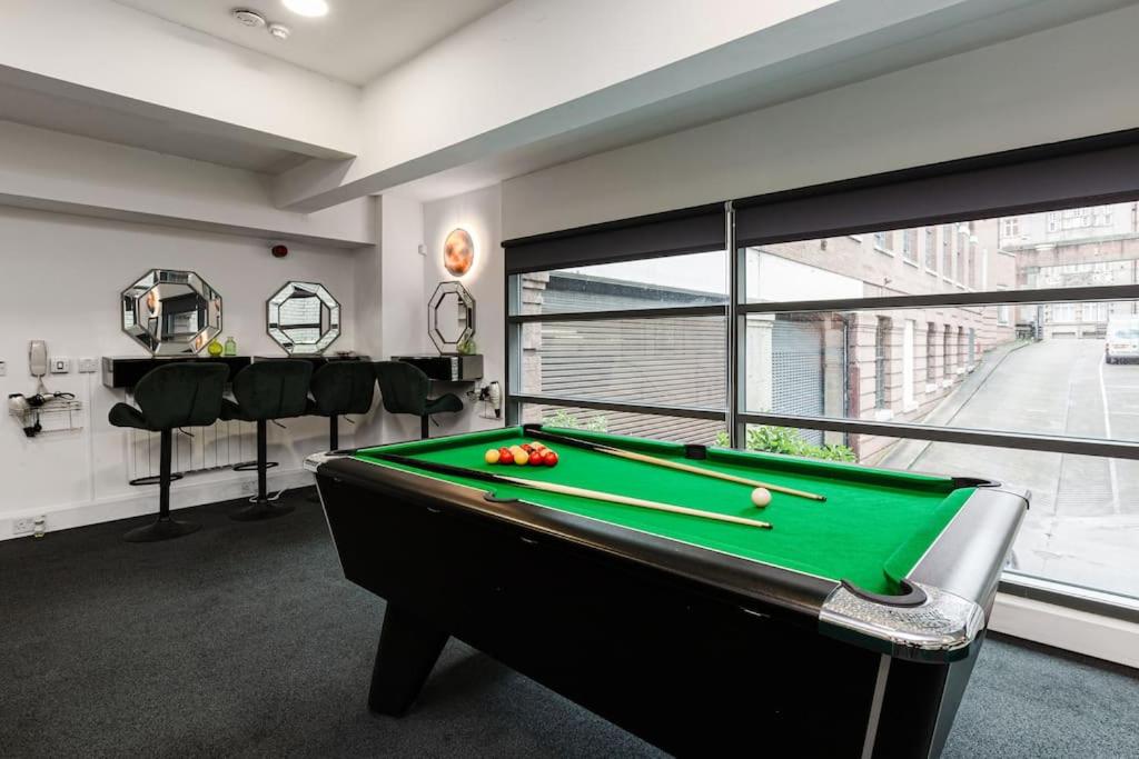 VIP city centre apartment with secure free parking