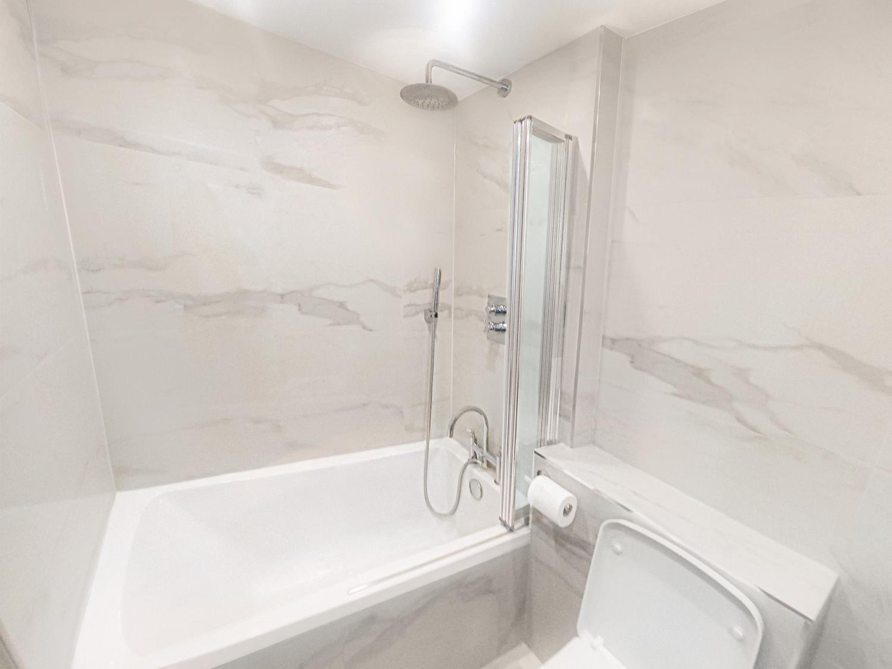 Chelsea Flat 10 mins Harrods, Gym, Air Conditioning