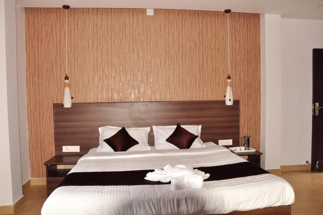 Vanam Holidays