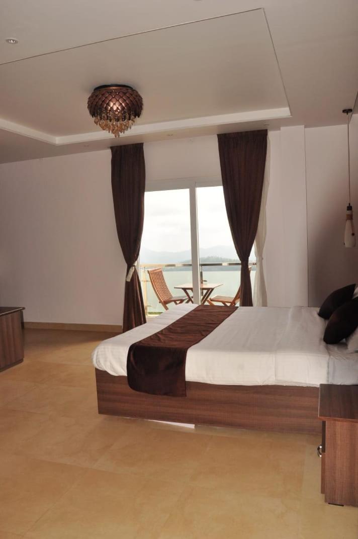 Vanam Holidays