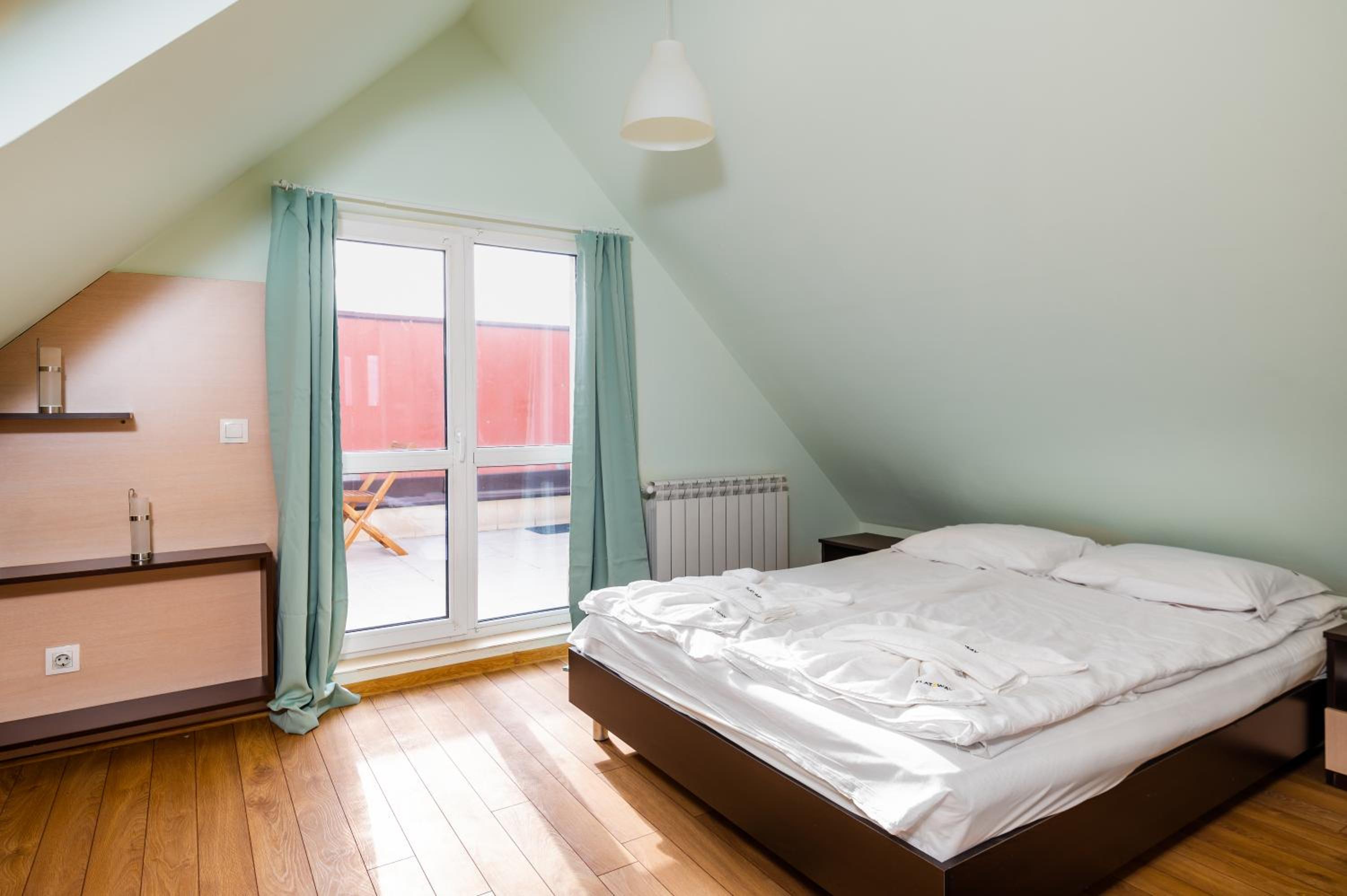 *The Eyrie* 1-BD Lovely Maisonette